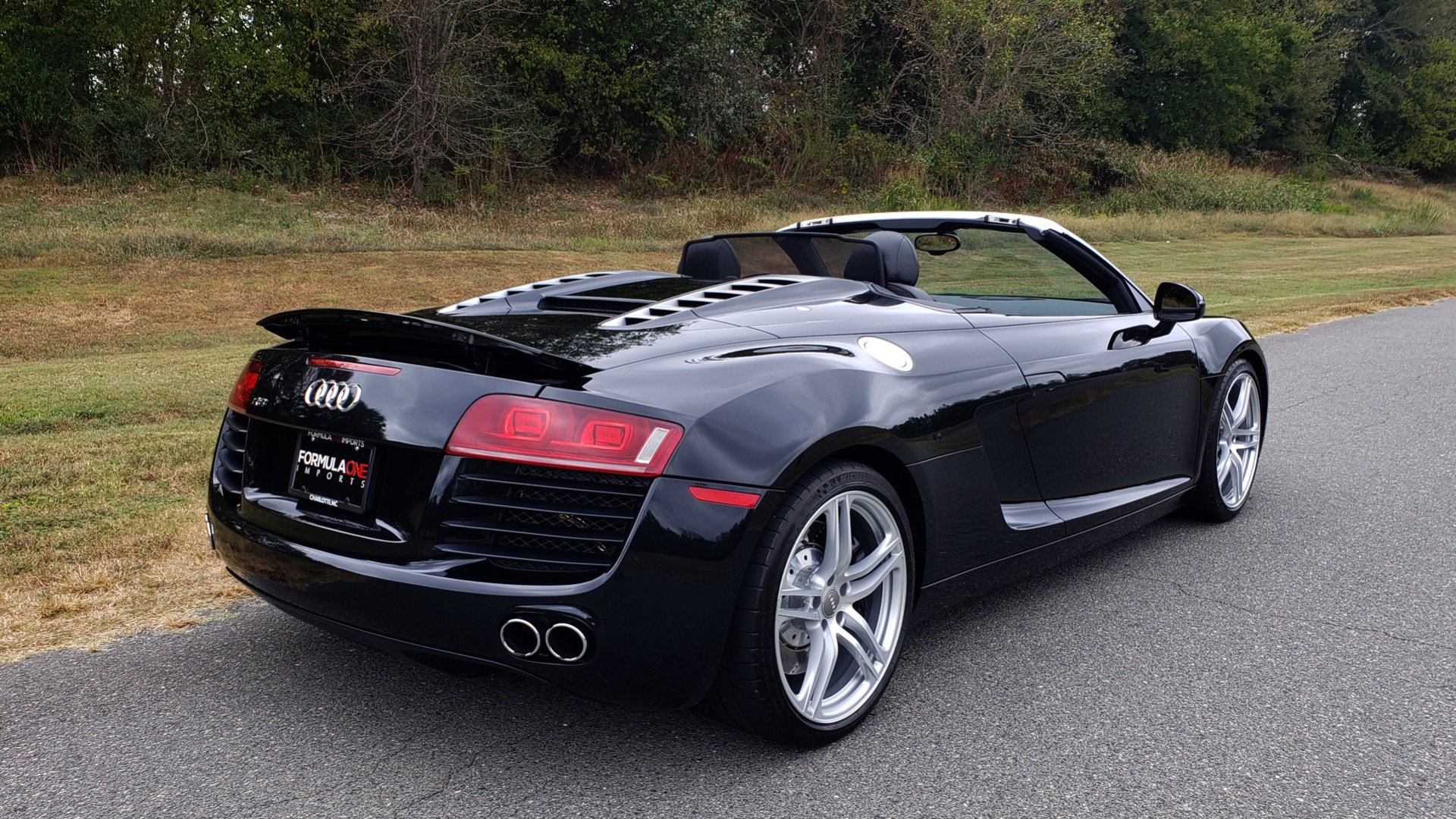 Used 2011 Audi R8 4.2L SPYDER QUATTRO / NAV / 19 IN WHEELS / LOW MILES for sale Sold at Formula Imports in Charlotte NC 28227 19