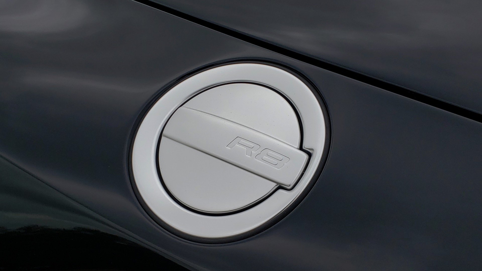 Used 2011 Audi R8 4.2L SPYDER QUATTRO / NAV / 19 IN WHEELS / LOW MILES for sale Sold at Formula Imports in Charlotte NC 28227 25