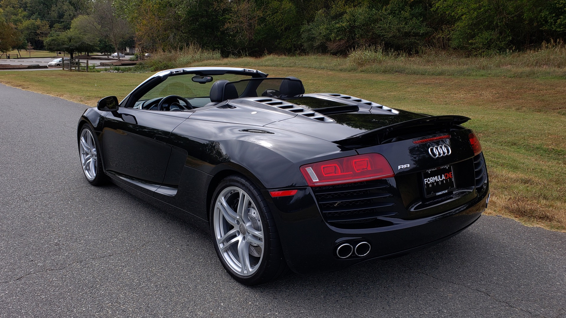 Used 2011 Audi R8 4.2L SPYDER QUATTRO / NAV / 19 IN WHEELS / LOW MILES for sale Sold at Formula Imports in Charlotte NC 28227 5