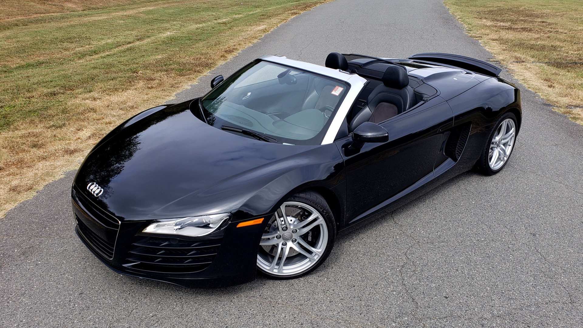 Used 2011 Audi R8 4.2L SPYDER QUATTRO / NAV / 19 IN WHEELS / LOW MILES for sale Sold at Formula Imports in Charlotte NC 28227 1