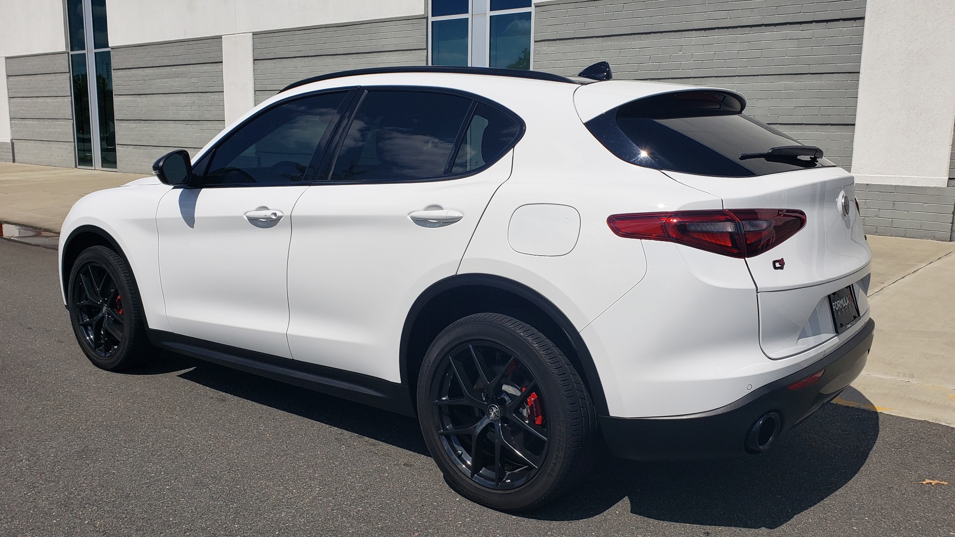 Used 2019 Alfa Romeo STELVIO TI SPORT AWD / 2.0L TURBO / 8-SPD AUTO / DRVR ASST / REARVIEW for sale Sold at Formula Imports in Charlotte NC 28227 10