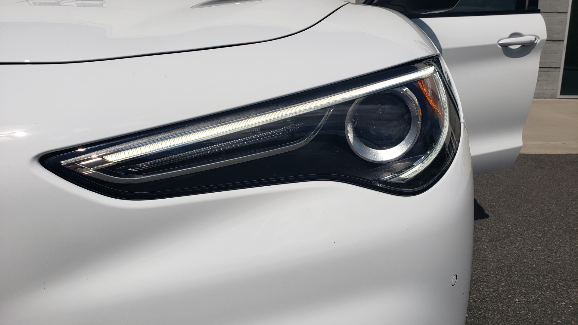 Used 2019 Alfa Romeo STELVIO TI SPORT AWD / 2.0L TURBO / 8-SPD AUTO / DRVR ASST / REARVIEW for sale Sold at Formula Imports in Charlotte NC 28227 27