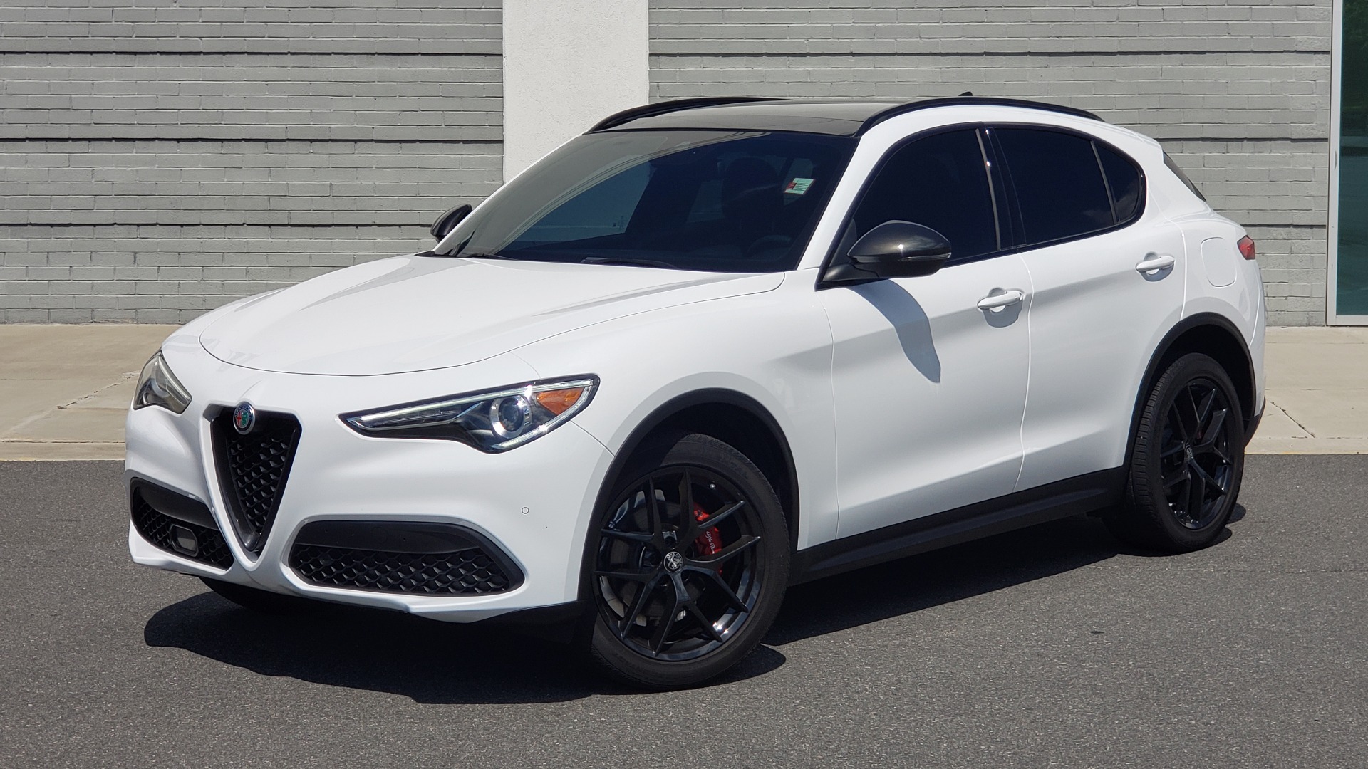 Used 2019 Alfa Romeo STELVIO TI SPORT AWD / 2.0L TURBO / 8-SPD AUTO / DRVR ASST / REARVIEW for sale Sold at Formula Imports in Charlotte NC 28227 3
