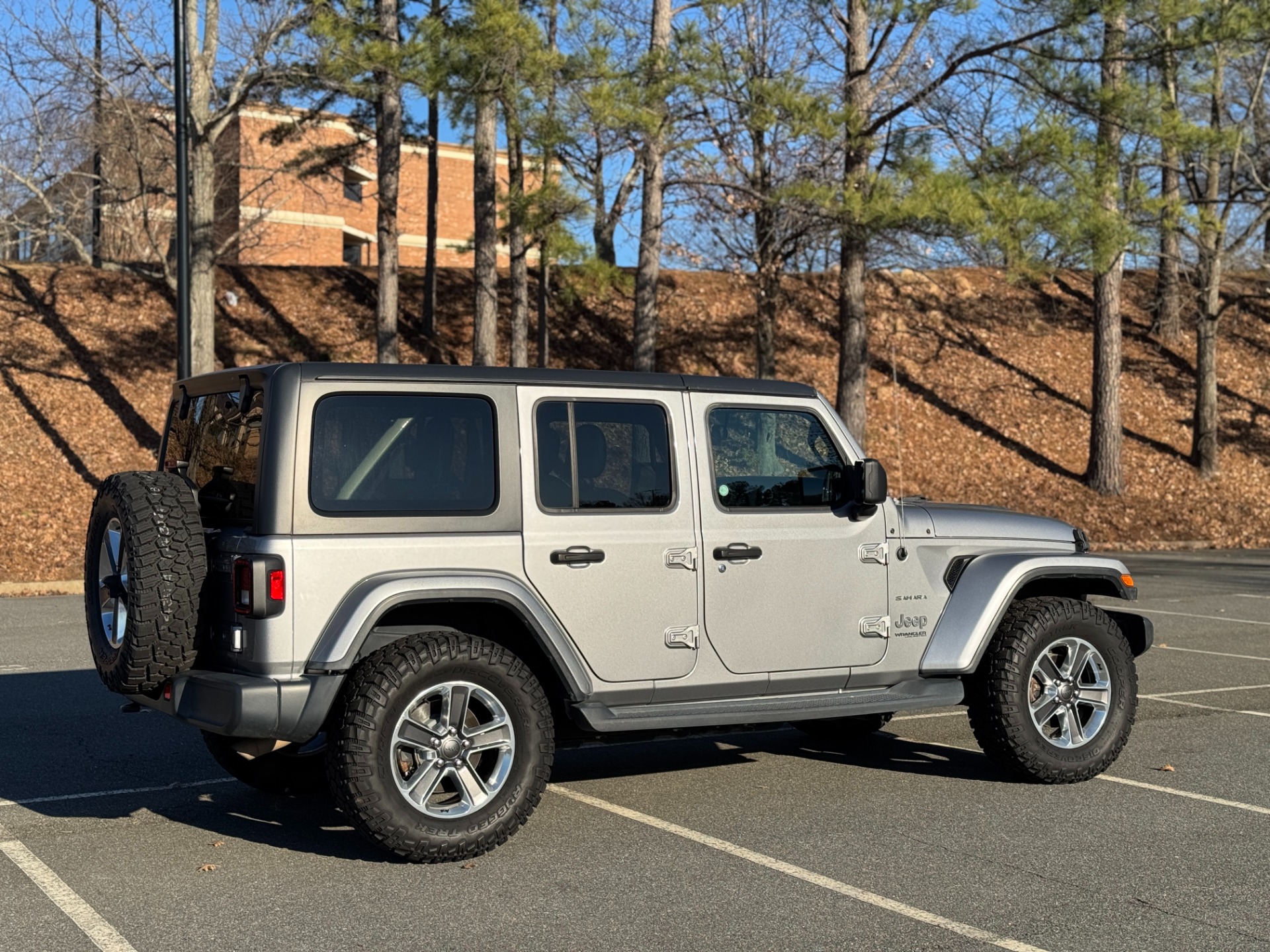 Used 2020 Jeep Wrangler Unlimited Sahara for sale Sold at Formula Imports in Charlotte NC 28227 13