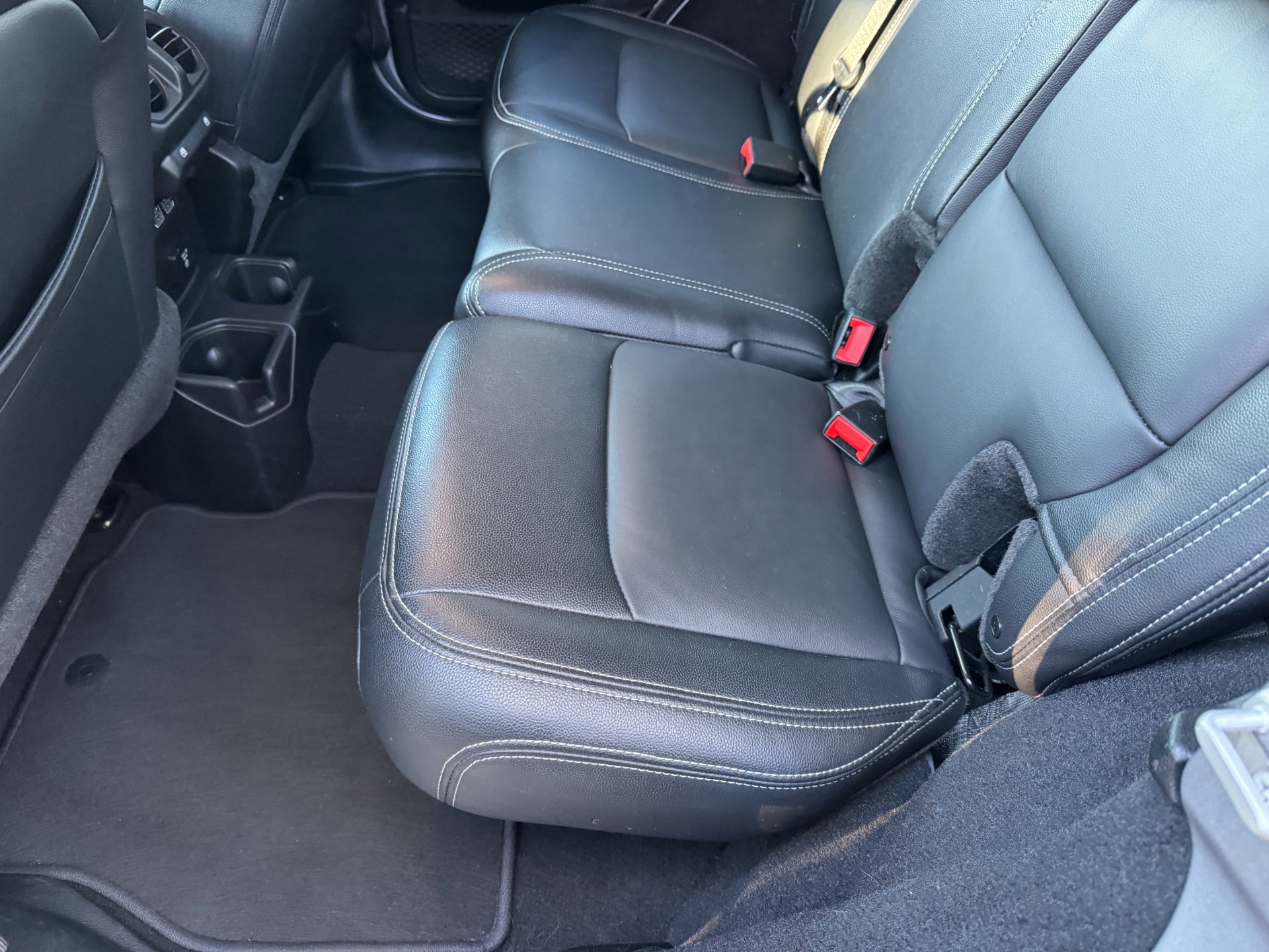 Used 2020 Jeep Wrangler Unlimited Sahara for sale Sold at Formula Imports in Charlotte NC 28227 41