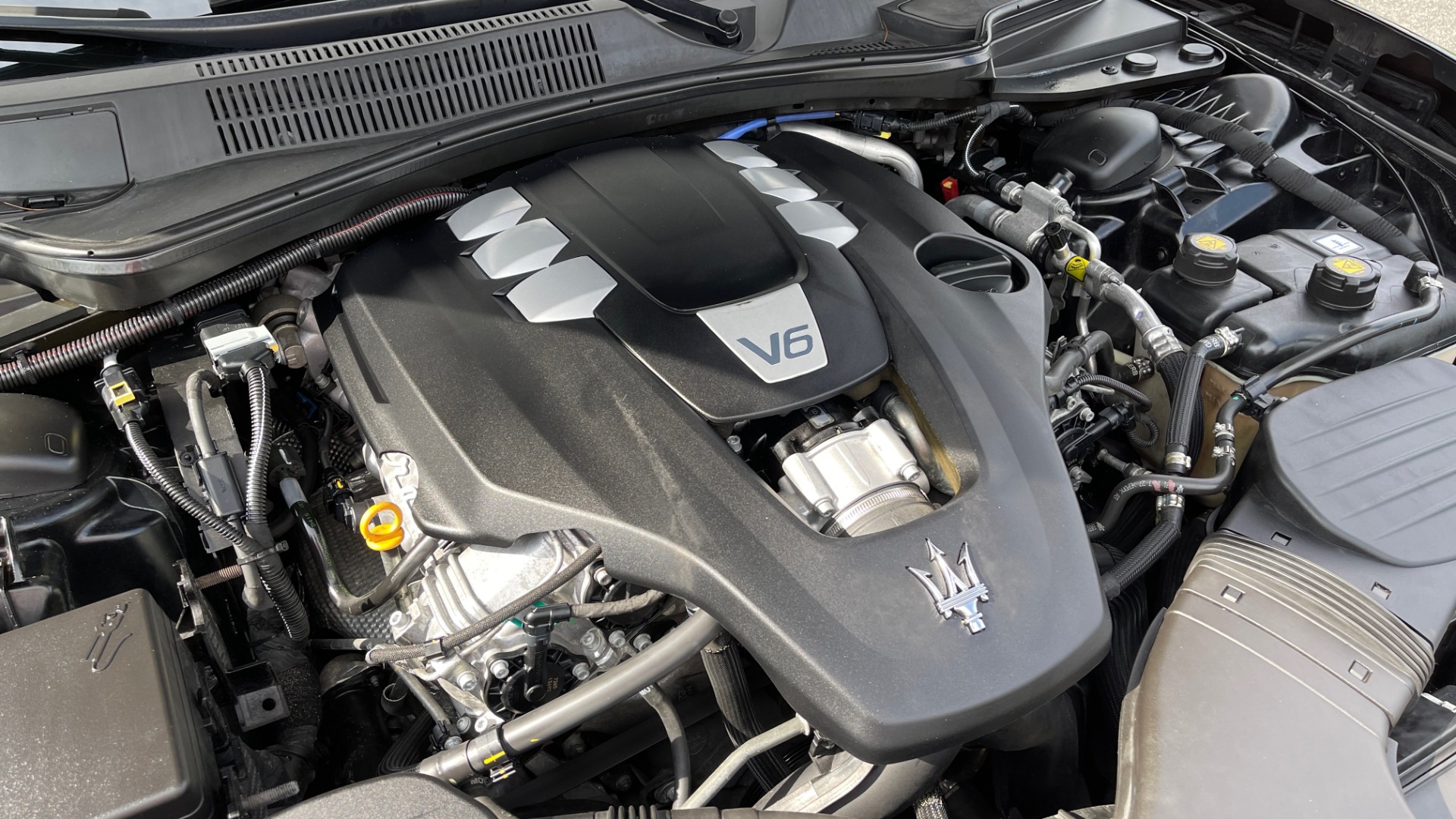 Used 2018 Maserati GHIBLI 3.0L SEDAN / 8-SPD AUTO / NAV / SUNROOF / REARVIEW for sale Sold at Formula Imports in Charlotte NC 28227 12