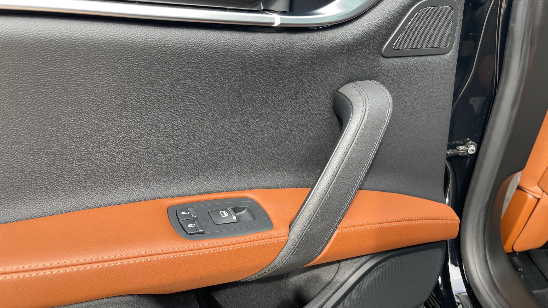 Used 2018 Maserati GHIBLI 3.0L SEDAN / 8-SPD AUTO / NAV / SUNROOF / REARVIEW for sale Sold at Formula Imports in Charlotte NC 28227 47