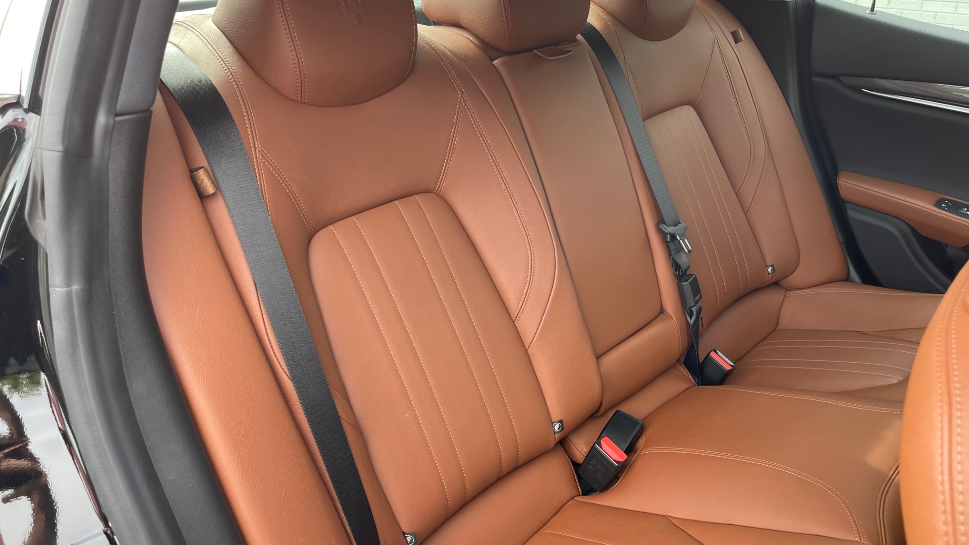 Used 2018 Maserati GHIBLI 3.0L SEDAN / 8-SPD AUTO / NAV / SUNROOF / REARVIEW for sale Sold at Formula Imports in Charlotte NC 28227 56