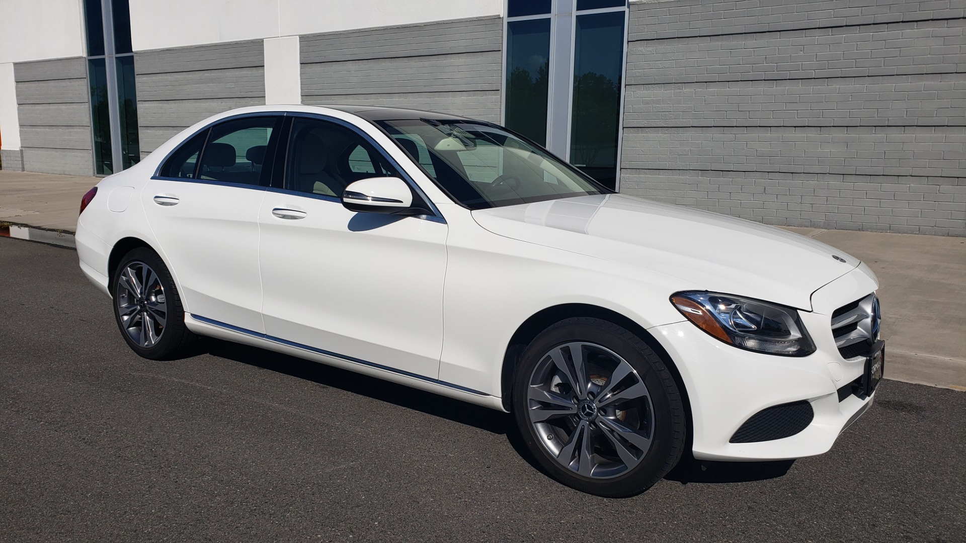 Used 2018 Mercedes-Benz C-Class C 300 4MATIC PREMIUM / APPLE CARPLAY / PANO-ROOF / REARVIEW for sale Sold at Formula Imports in Charlotte NC 28227 12