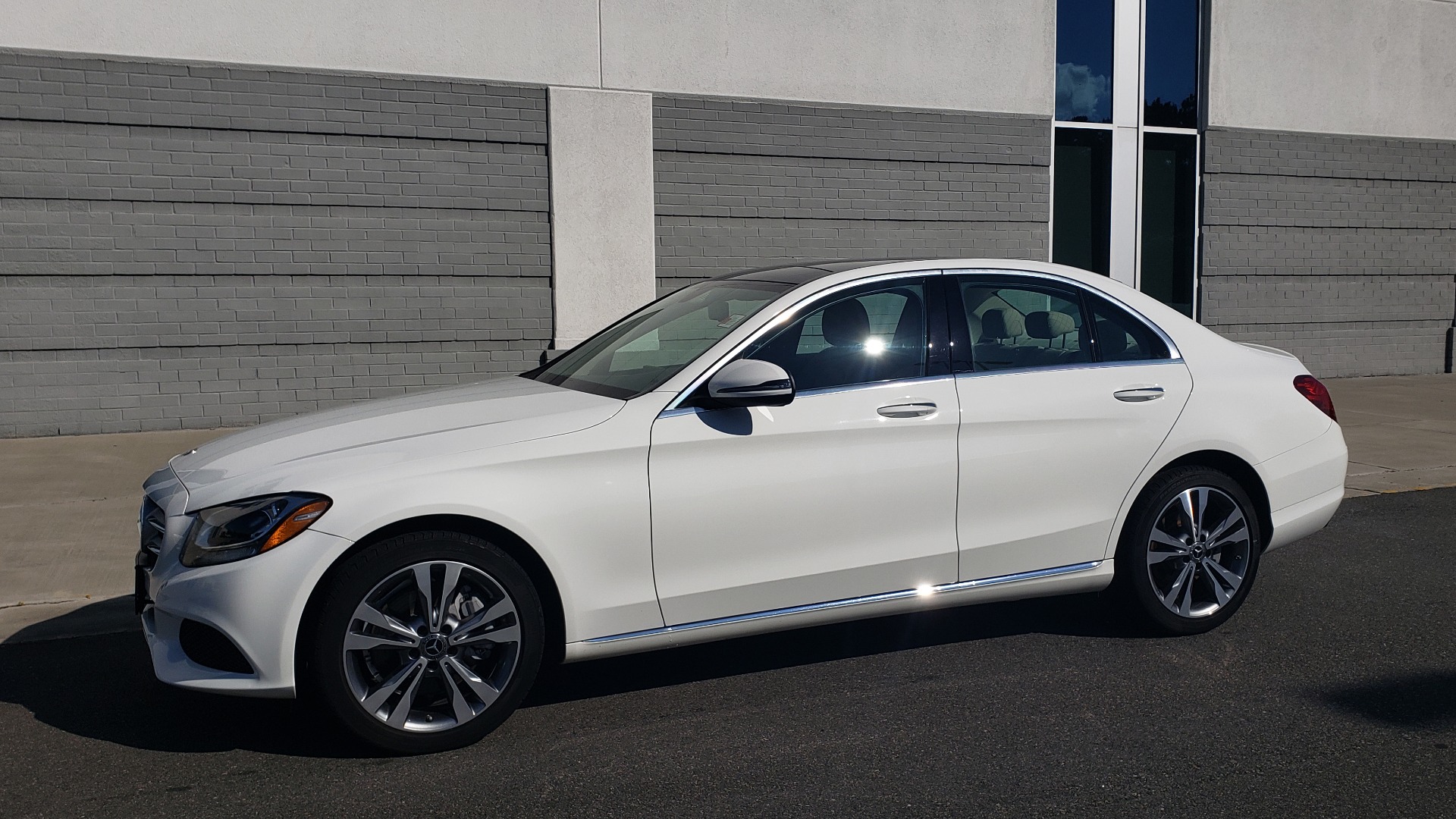 Used 2018 Mercedes-Benz C-Class C 300 4MATIC PREMIUM / APPLE CARPLAY / PANO-ROOF / REARVIEW for sale Sold at Formula Imports in Charlotte NC 28227 2
