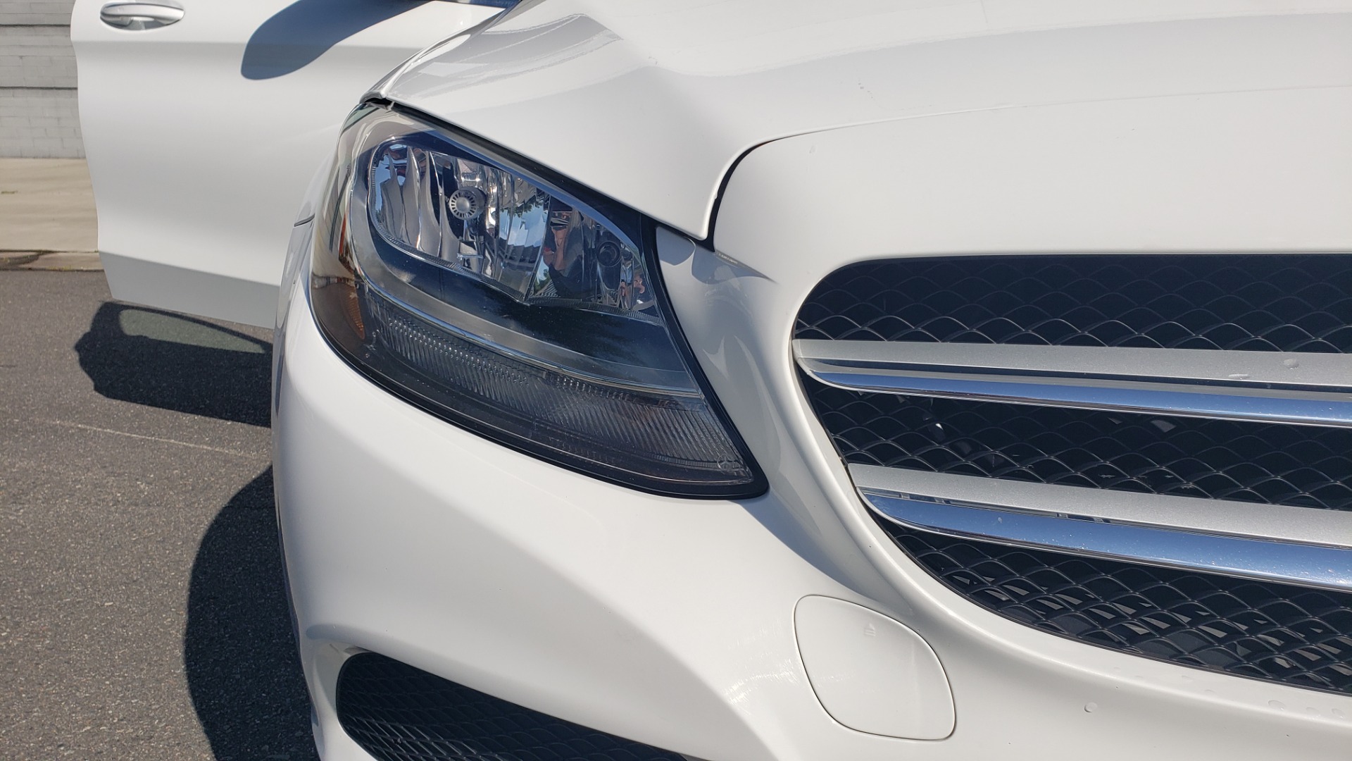Used 2018 Mercedes-Benz C-Class C 300 4MATIC PREMIUM / APPLE CARPLAY / PANO-ROOF / REARVIEW for sale Sold at Formula Imports in Charlotte NC 28227 23