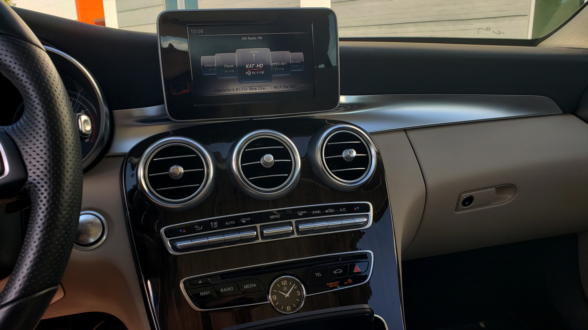 Used 2018 Mercedes-Benz C-Class C 300 4MATIC PREMIUM / APPLE CARPLAY / PANO-ROOF / REARVIEW for sale Sold at Formula Imports in Charlotte NC 28227 46