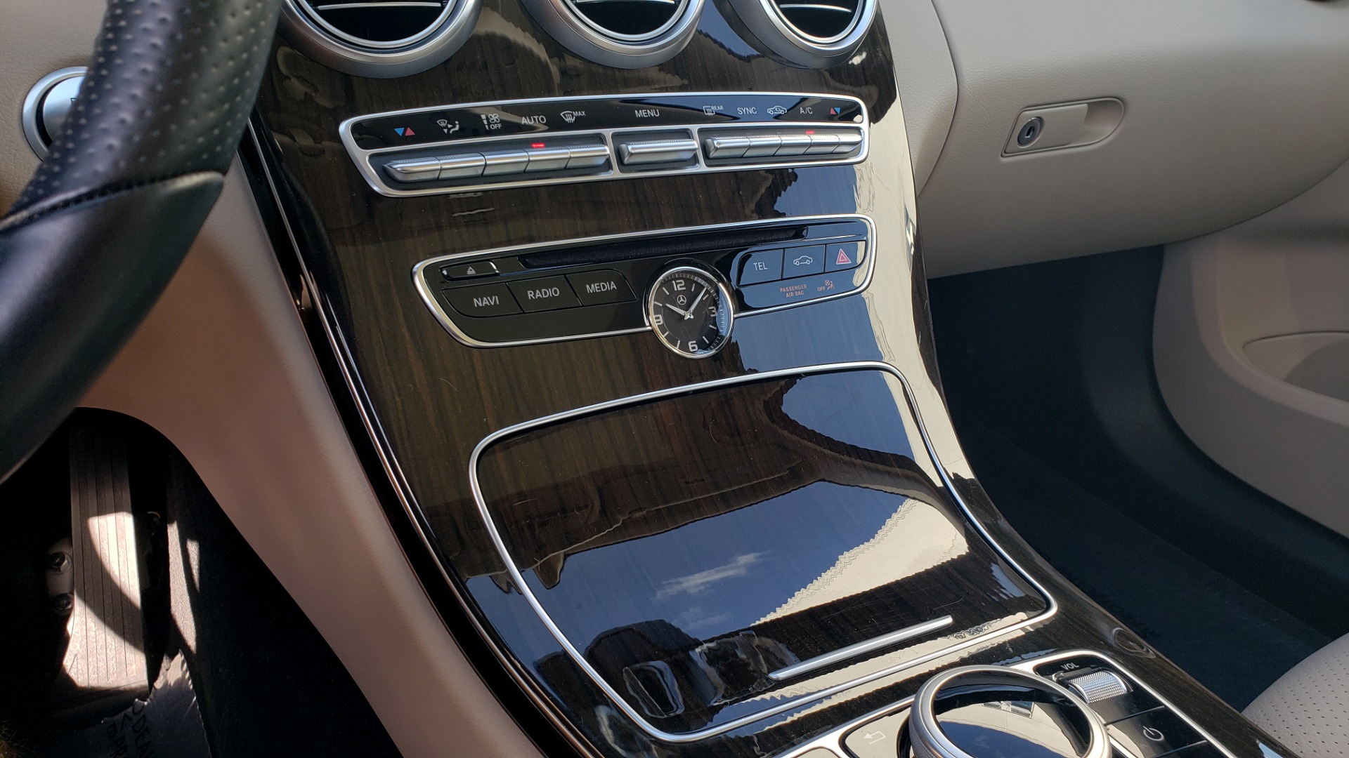 Used 2018 Mercedes-Benz C-Class C 300 4MATIC PREMIUM / APPLE CARPLAY / PANO-ROOF / REARVIEW for sale Sold at Formula Imports in Charlotte NC 28227 48
