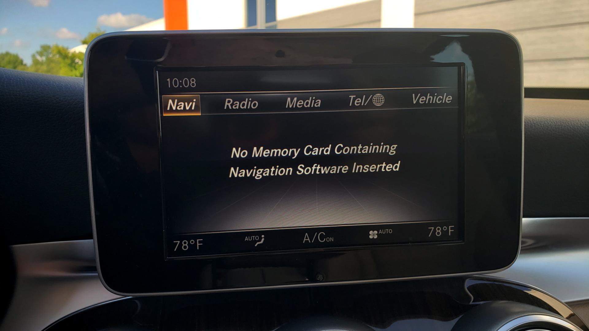 Used 2018 Mercedes-Benz C-Class C 300 4MATIC PREMIUM / APPLE CARPLAY / PANO-ROOF / REARVIEW for sale Sold at Formula Imports in Charlotte NC 28227 49