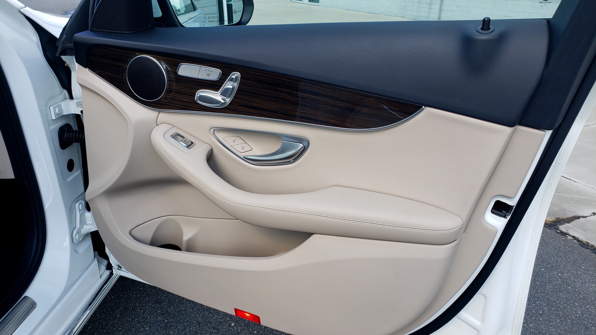 Used 2018 Mercedes-Benz C-Class C 300 4MATIC PREMIUM / APPLE CARPLAY / PANO-ROOF / REARVIEW for sale Sold at Formula Imports in Charlotte NC 28227 61