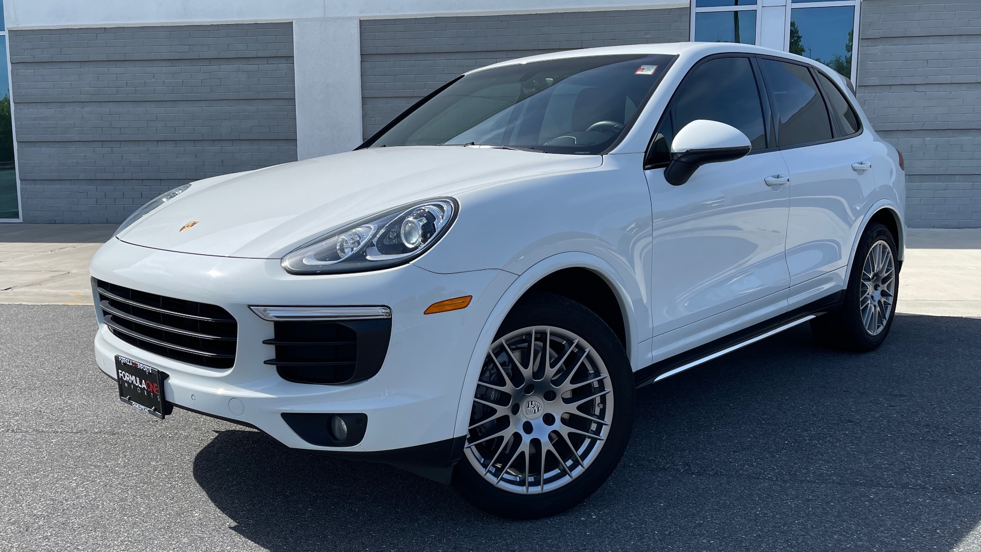 Used 2016 Porsche CAYENNE AWD / 3.6L TURBO / PREMIUM / BOSE / PANO-ROOF / NAV / LCA for sale Sold at Formula Imports in Charlotte NC 28227 1