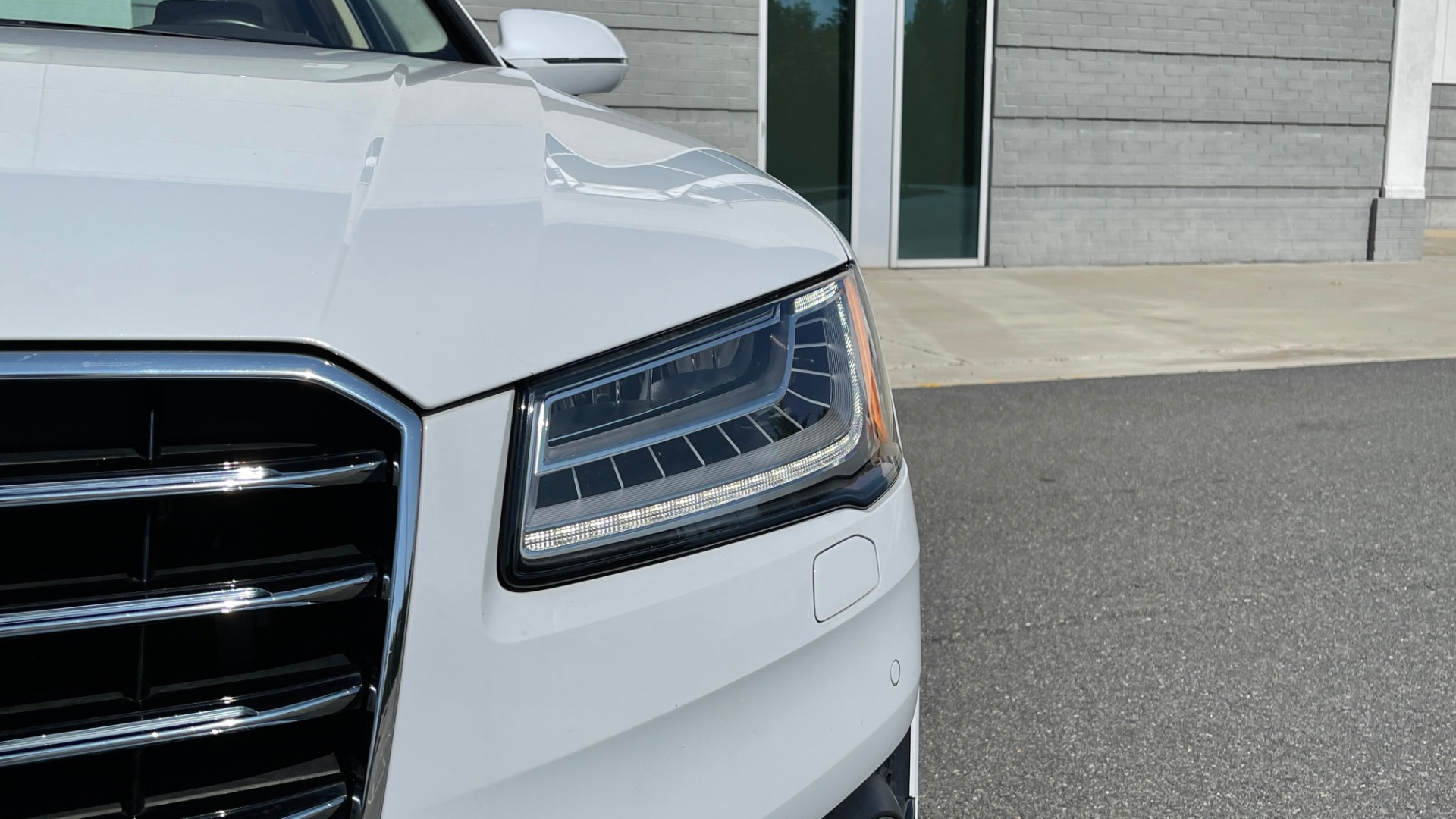Used 2018 Audi A8 L SPORT 4.0T / EXECUTIVE PKG / NAV / BOSE / SUNROOF / REARVIEW for sale Sold at Formula Imports in Charlotte NC 28227 16