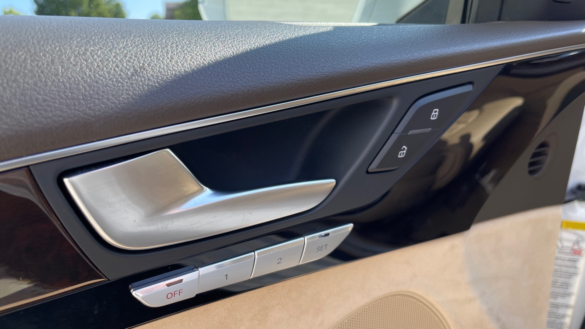 Used 2018 Audi A8 L SPORT 4.0T / EXECUTIVE PKG / NAV / BOSE / SUNROOF / REARVIEW for sale Sold at Formula Imports in Charlotte NC 28227 30