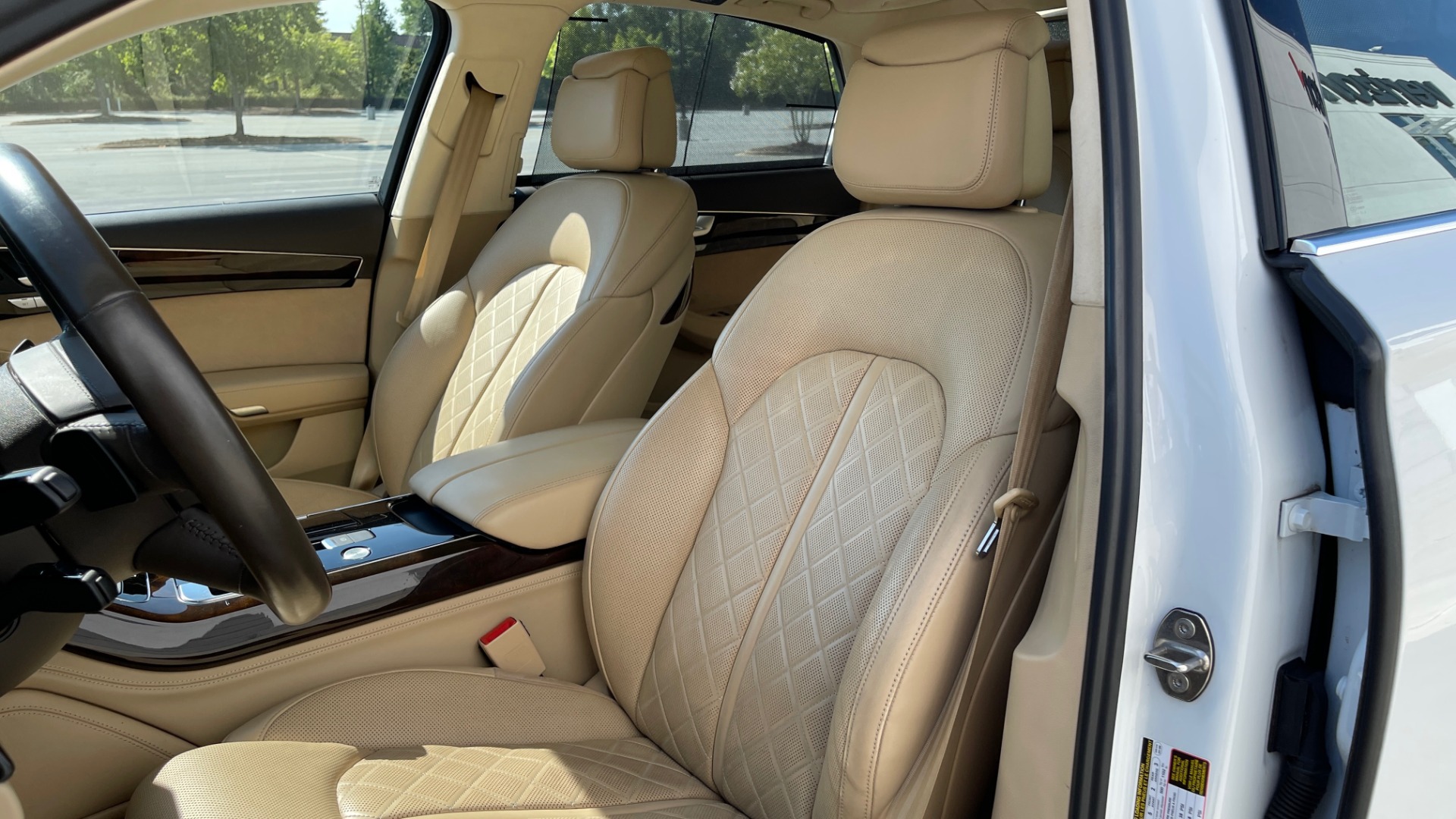 Used 2018 Audi A8 L SPORT 4.0T / EXECUTIVE PKG / NAV / BOSE / SUNROOF / REARVIEW for sale Sold at Formula Imports in Charlotte NC 28227 35