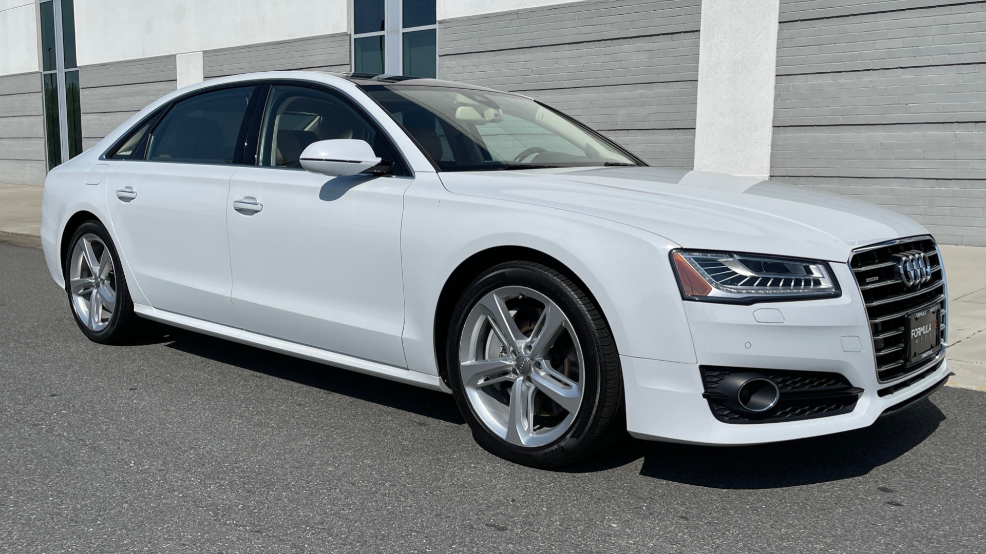 Used 2018 Audi A8 L SPORT 4.0T / EXECUTIVE PKG / NAV / BOSE / SUNROOF / REARVIEW for sale Sold at Formula Imports in Charlotte NC 28227 5