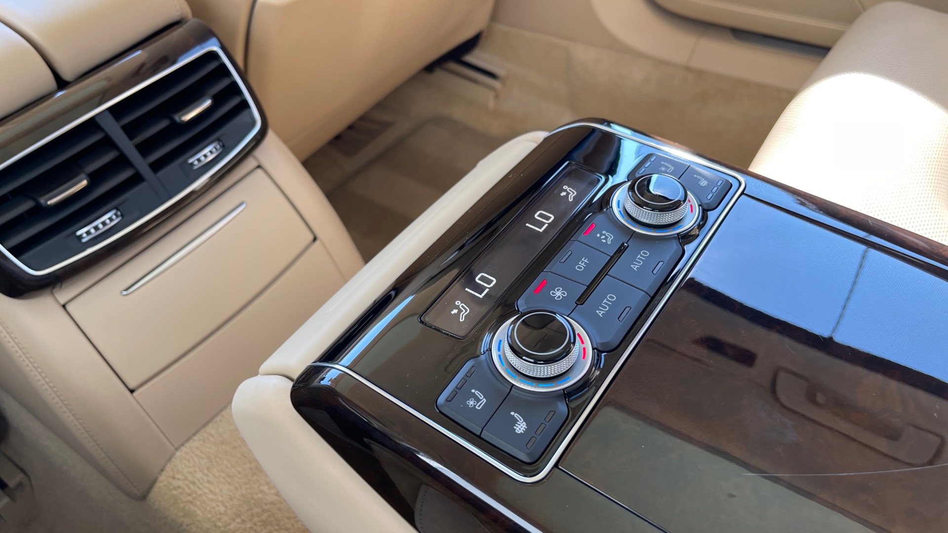 Used 2018 Audi A8 L SPORT 4.0T / EXECUTIVE PKG / NAV / BOSE / SUNROOF / REARVIEW for sale Sold at Formula Imports in Charlotte NC 28227 69