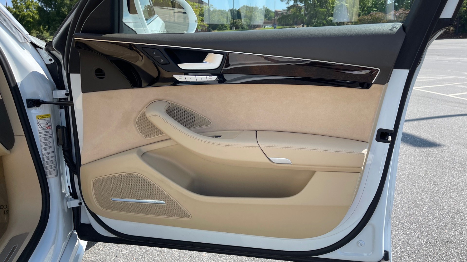 Used 2018 Audi A8 L SPORT 4.0T / EXECUTIVE PKG / NAV / BOSE / SUNROOF / REARVIEW for sale Sold at Formula Imports in Charlotte NC 28227 77