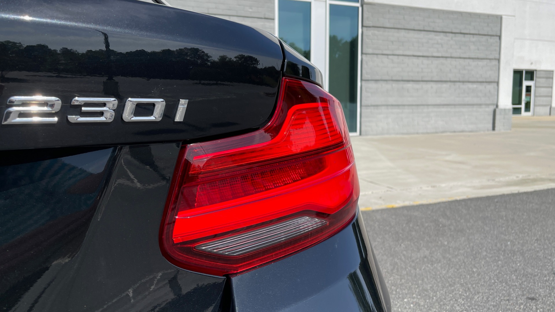 Used 2018 BMW 2 SERIES 230I XDRIVE PREMIUM / CONV PKG / NAV / SUNROOF / REARVIEW for sale Sold at Formula Imports in Charlotte NC 28227 21