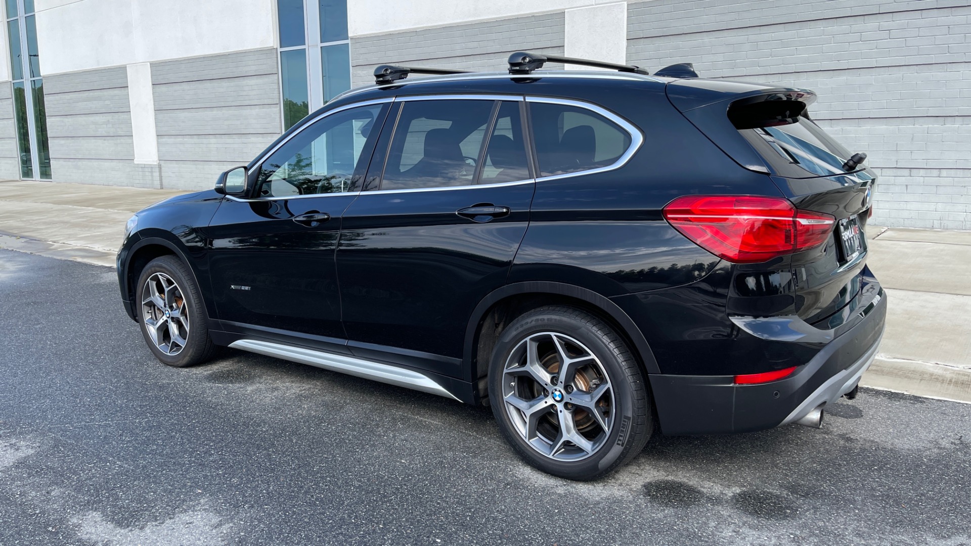 Used 2017 BMW X1 XDRIVE28I / DRVR ASST PKG / COLD WTHR / HTD FRT STS / PANO-ROOF / REARVIEW for sale Sold at Formula Imports in Charlotte NC 28227 5