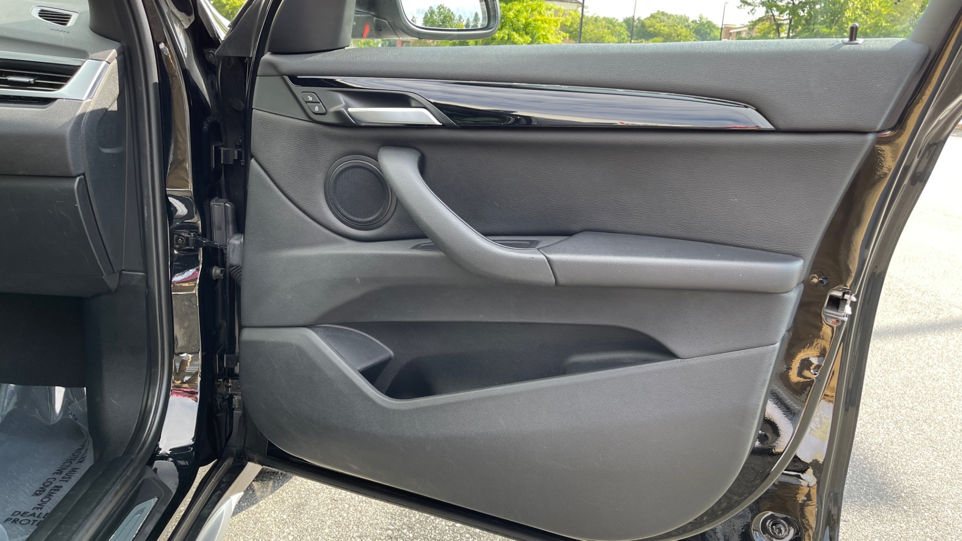 Used 2017 BMW X1 XDRIVE28I / DRVR ASST PKG / COLD WTHR / HTD FRT STS / PANO-ROOF / REARVIEW for sale Sold at Formula Imports in Charlotte NC 28227 58