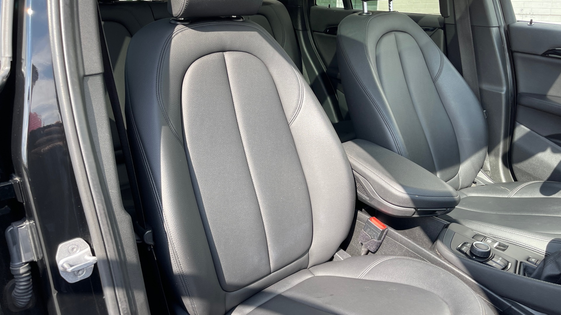 Used 2017 BMW X1 XDRIVE28I / DRVR ASST PKG / COLD WTHR / HTD FRT STS / PANO-ROOF / REARVIEW for sale Sold at Formula Imports in Charlotte NC 28227 61