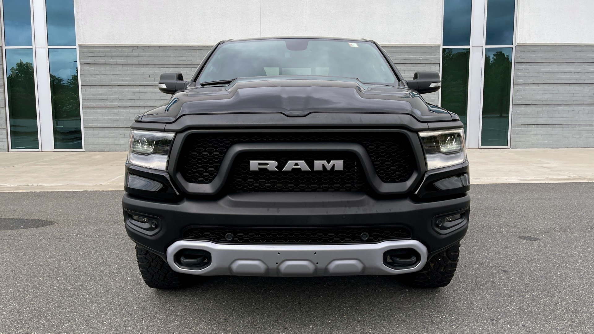 Used 2019 Ram 1500 REBEL QUADCAB 4X4 / 5.7L HEMI / 8-SPD AUTO / REMOTE START / PARK ASSIST for sale Sold at Formula Imports in Charlotte NC 28227 11