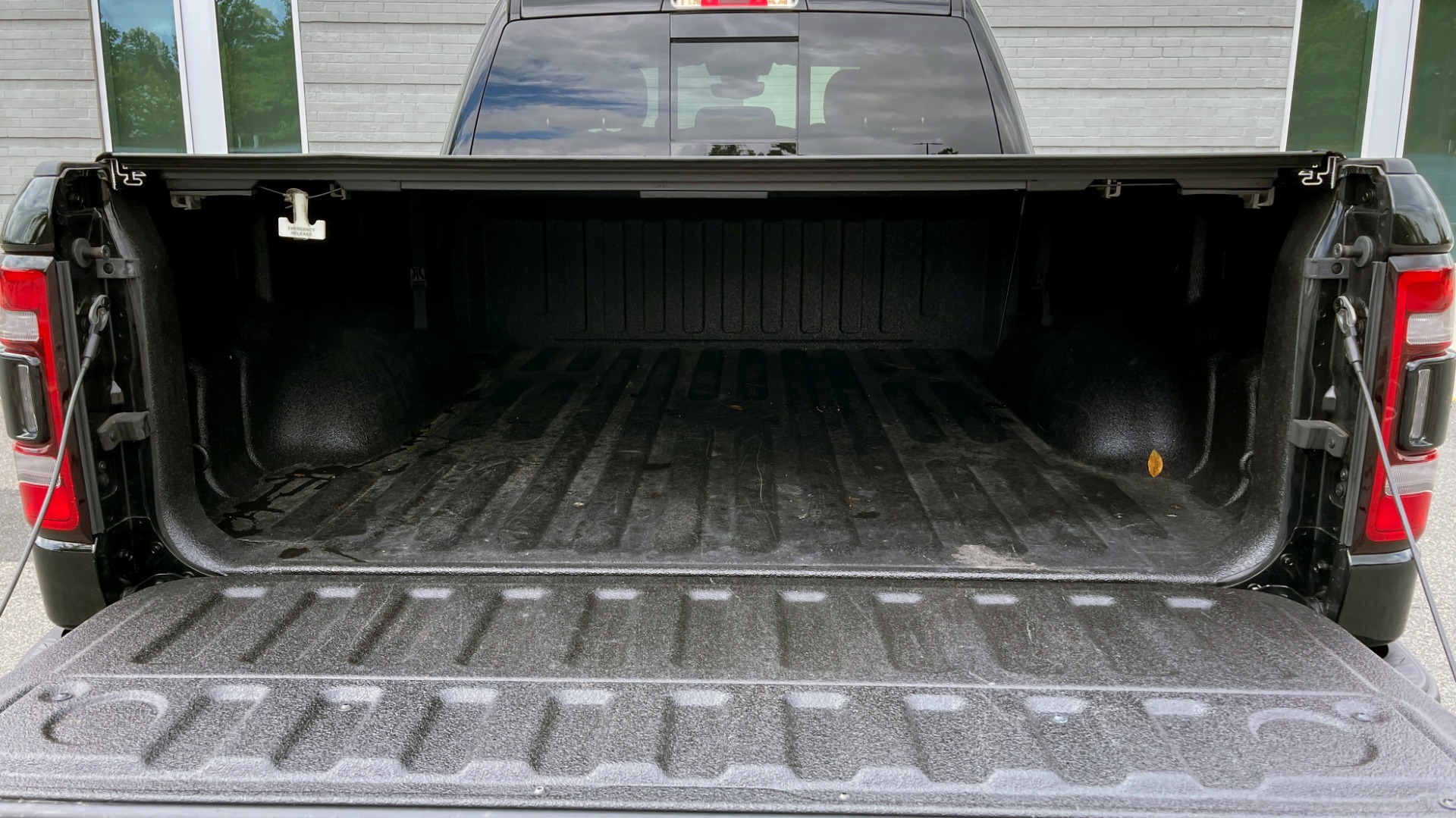 Used 2019 Ram 1500 REBEL QUADCAB 4X4 / 5.7L HEMI / 8-SPD AUTO / REMOTE START / PARK ASSIST for sale Sold at Formula Imports in Charlotte NC 28227 16