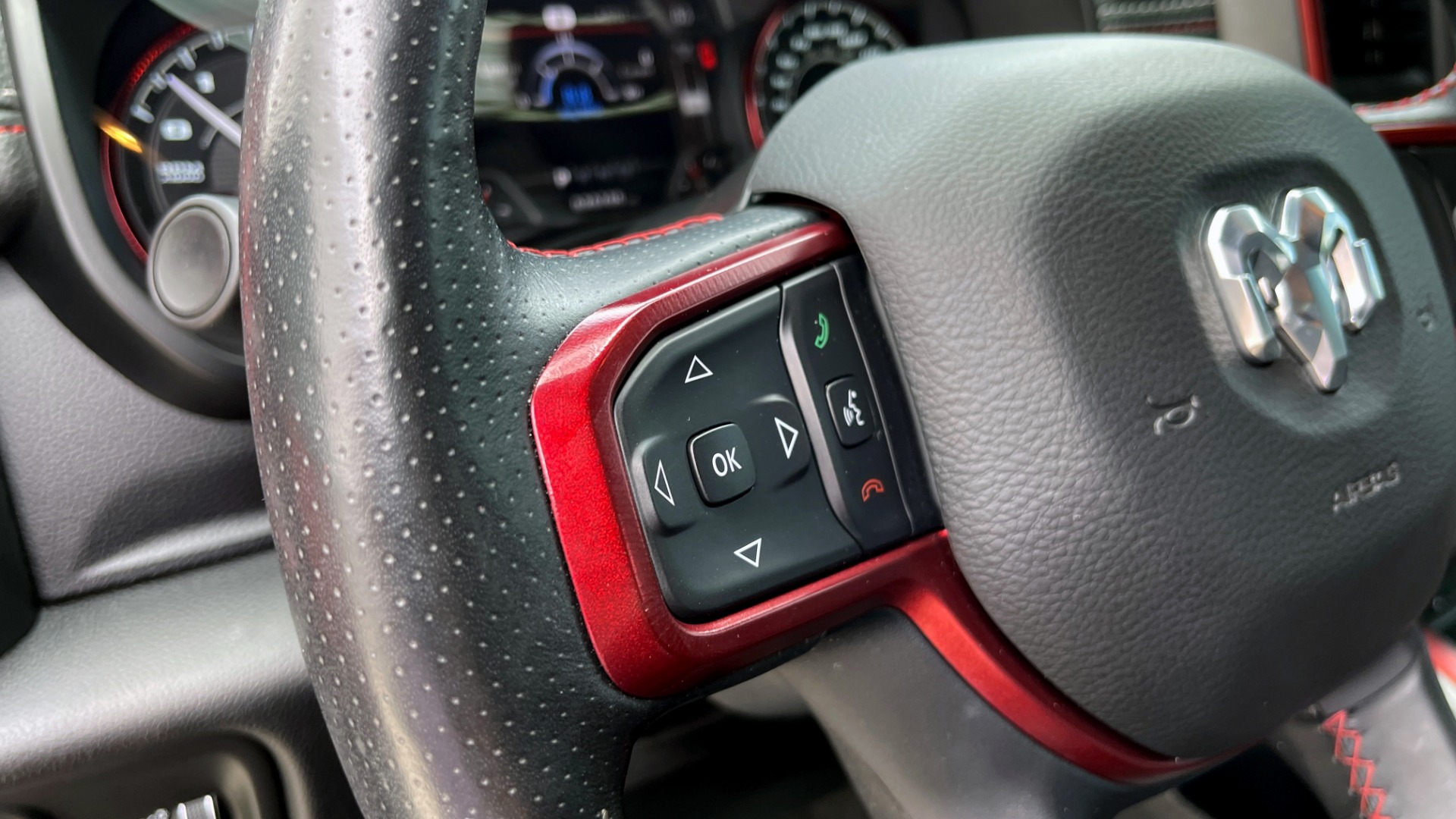 Used 2019 Ram 1500 REBEL QUADCAB 4X4 / 5.7L HEMI / 8-SPD AUTO / REMOTE START / PARK ASSIST for sale Sold at Formula Imports in Charlotte NC 28227 34