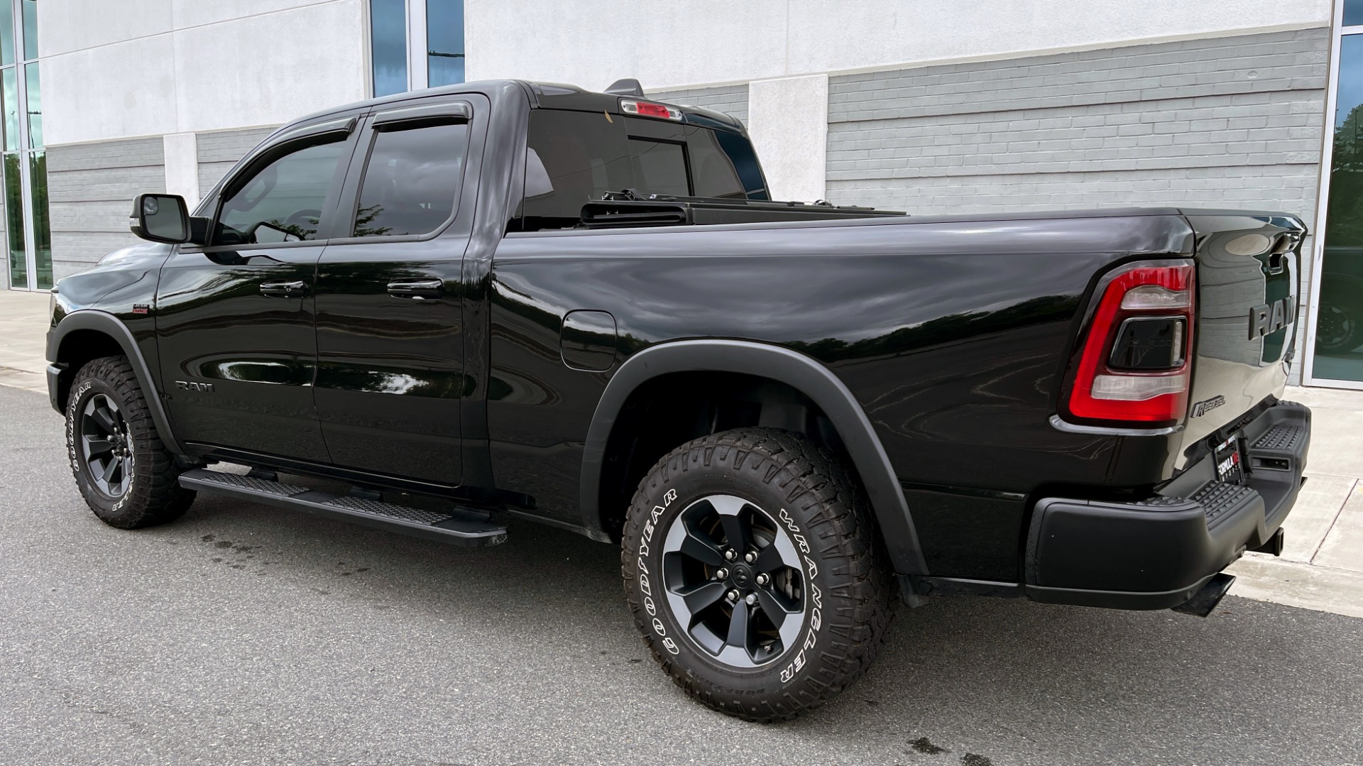 Used 2019 Ram 1500 REBEL QUADCAB 4X4 / 5.7L HEMI / 8-SPD AUTO / REMOTE START / PARK ASSIST for sale Sold at Formula Imports in Charlotte NC 28227 5