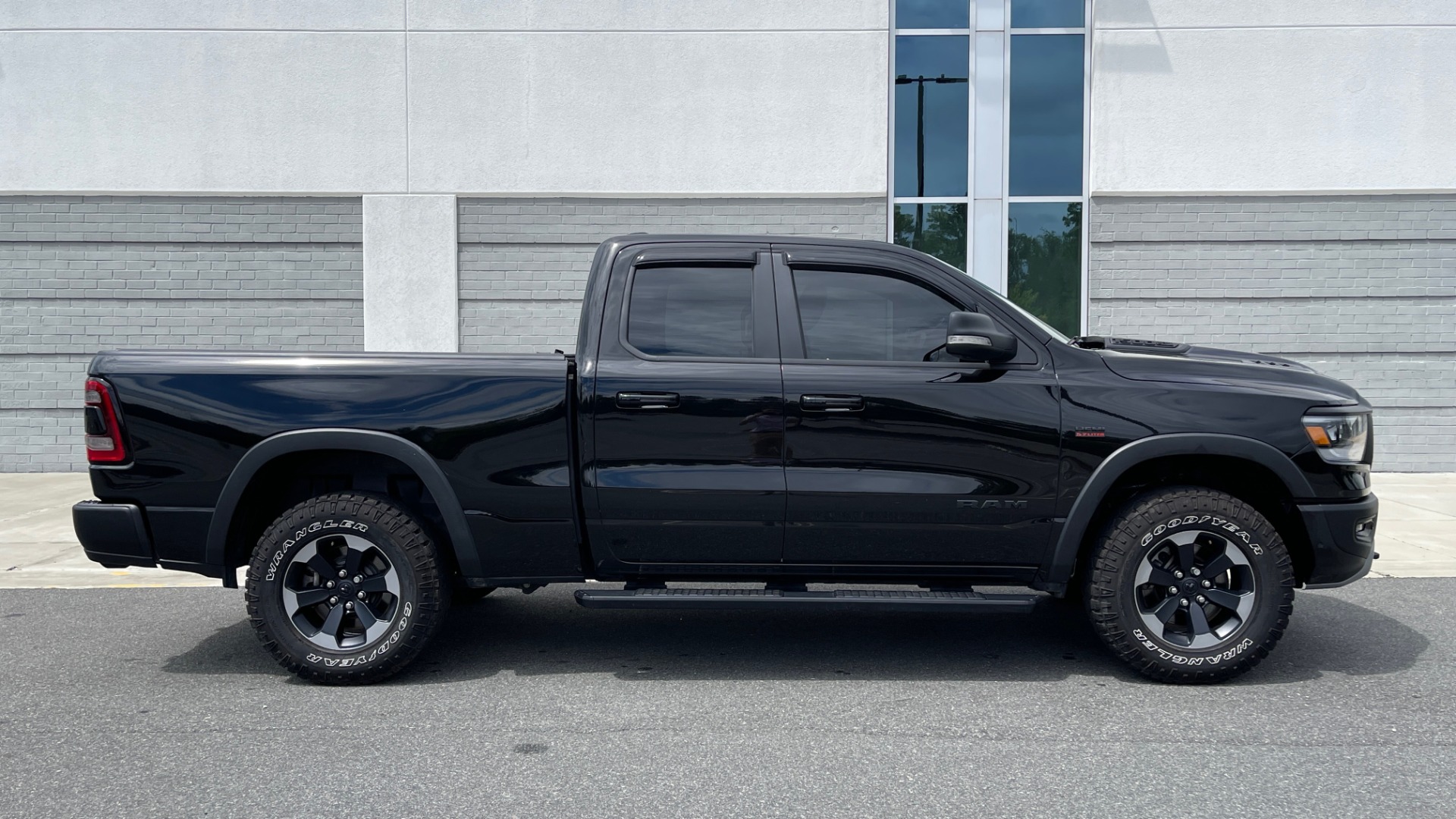 Used 2019 Ram 1500 REBEL QUADCAB 4X4 / 5.7L HEMI / 8-SPD AUTO / REMOTE START / PARK ASSIST for sale Sold at Formula Imports in Charlotte NC 28227 6
