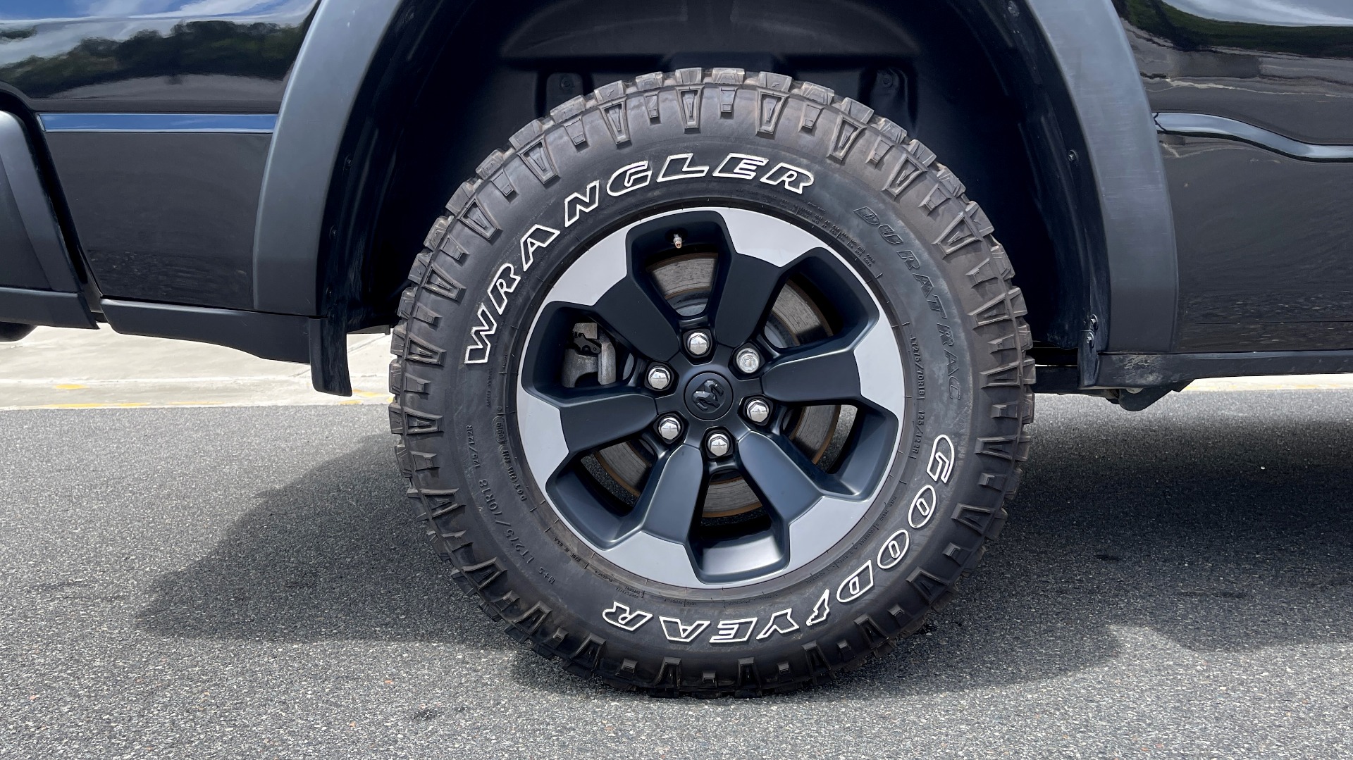 Used 2019 Ram 1500 REBEL QUADCAB 4X4 / 5.7L HEMI / 8-SPD AUTO / REMOTE START / PARK ASSIST for sale Sold at Formula Imports in Charlotte NC 28227 71