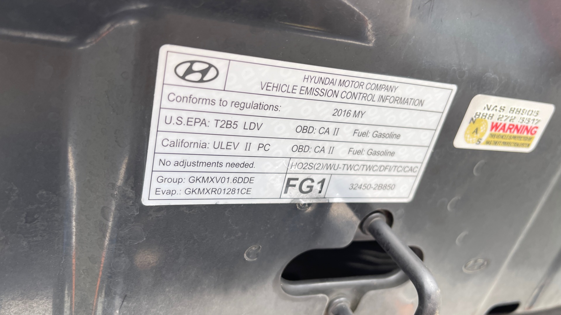 Used 2016 Hyundai VELOSTER TURBO 1.6L / AUTO / NAV / PANO-ROOF / REARVIEW for sale Sold at Formula Imports in Charlotte NC 28227 10