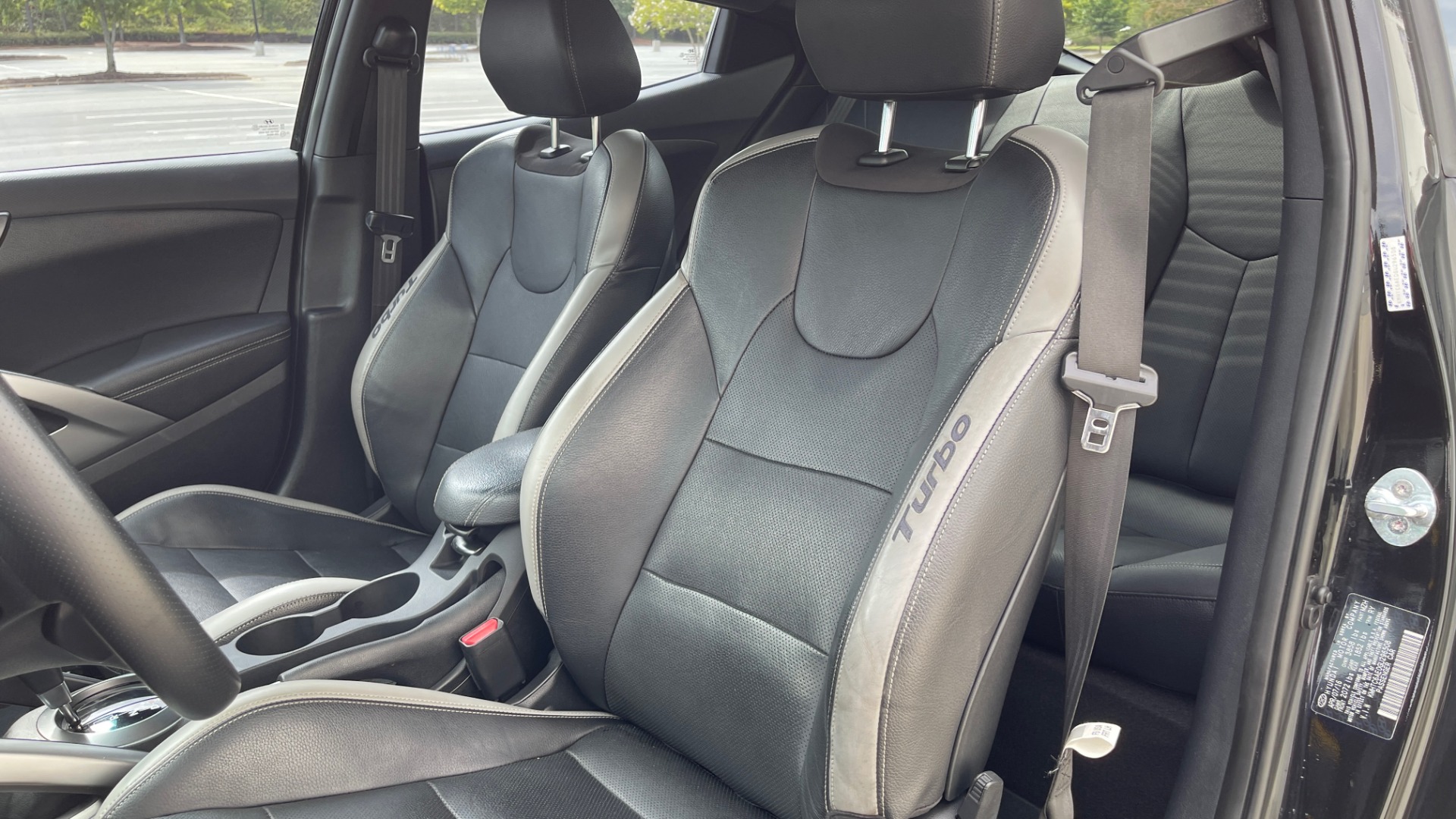 Used 2016 Hyundai VELOSTER TURBO 1.6L / AUTO / NAV / PANO-ROOF / REARVIEW for sale Sold at Formula Imports in Charlotte NC 28227 30
