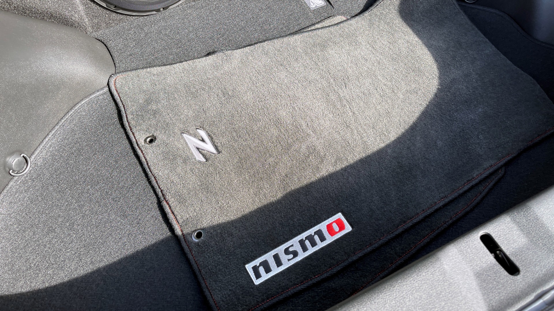 Used 2011 Nissan 370Z NISMO COUPE / 3.7L V6 / 6-SPD MAN