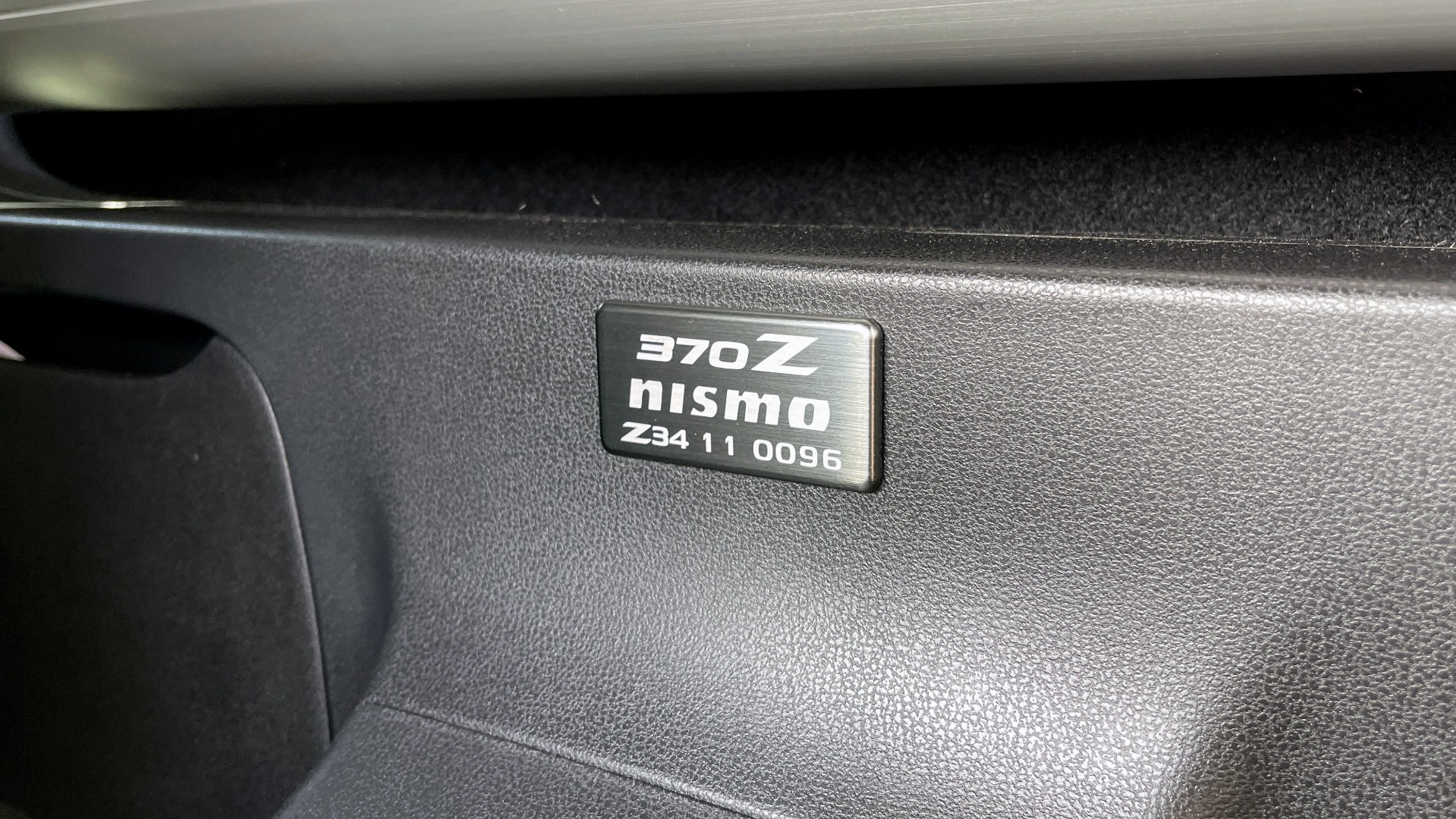 Used 2011 Nissan 370Z NISMO COUPE / 3.7L V6 / 6-SPD MAN