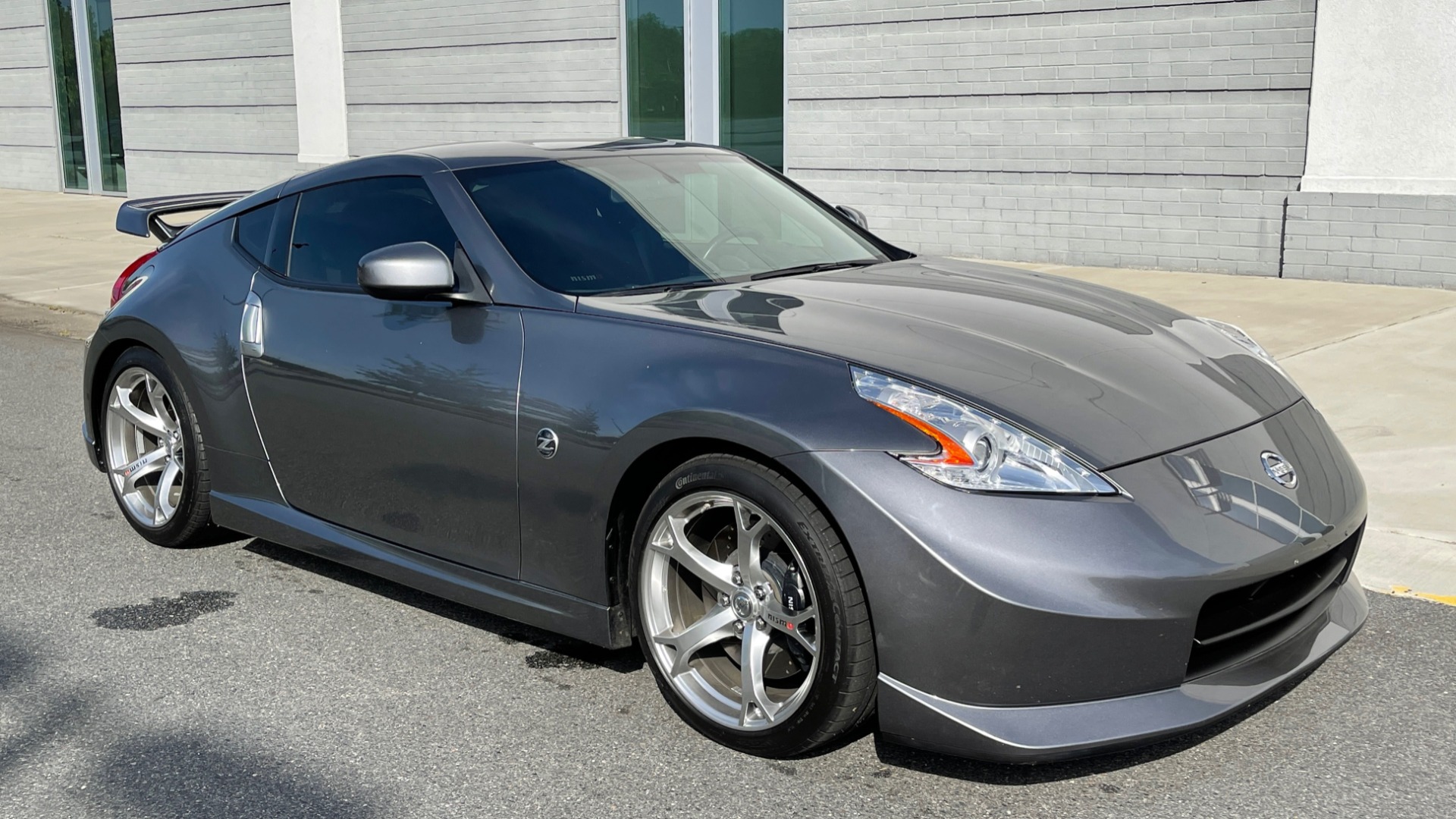 Used 2011 Nissan 370Z NISMO COUPE / 3.7L V6 / 6-SPD MAN / AUTO CLIMATE CONTROL for sale Sold at Formula Imports in Charlotte NC 28227 6