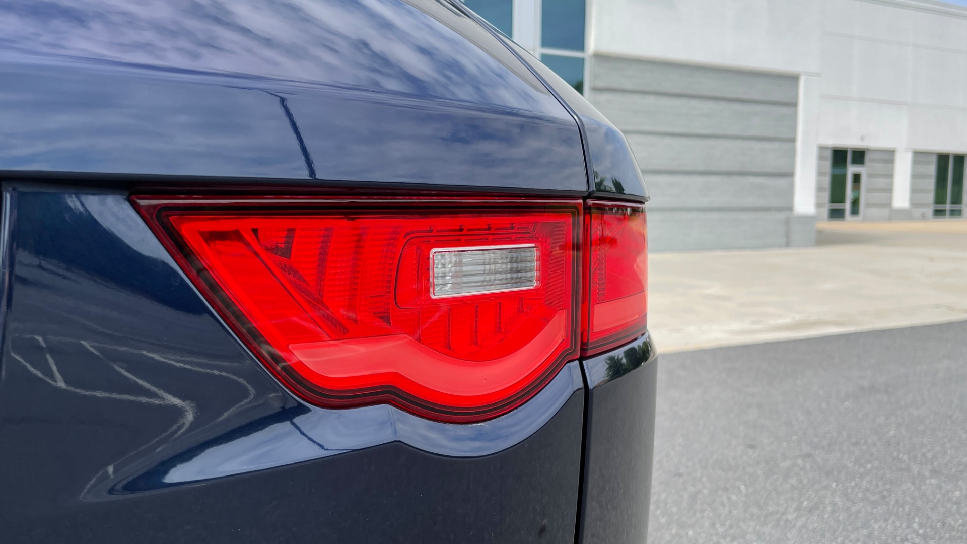 Used 2019 Jaguar F-PACE S / DRIVE PKG / BSA / HUD / BLACK EXT PKG / REARVIEW for sale $50,995 at Formula Imports in Charlotte NC 28227 24