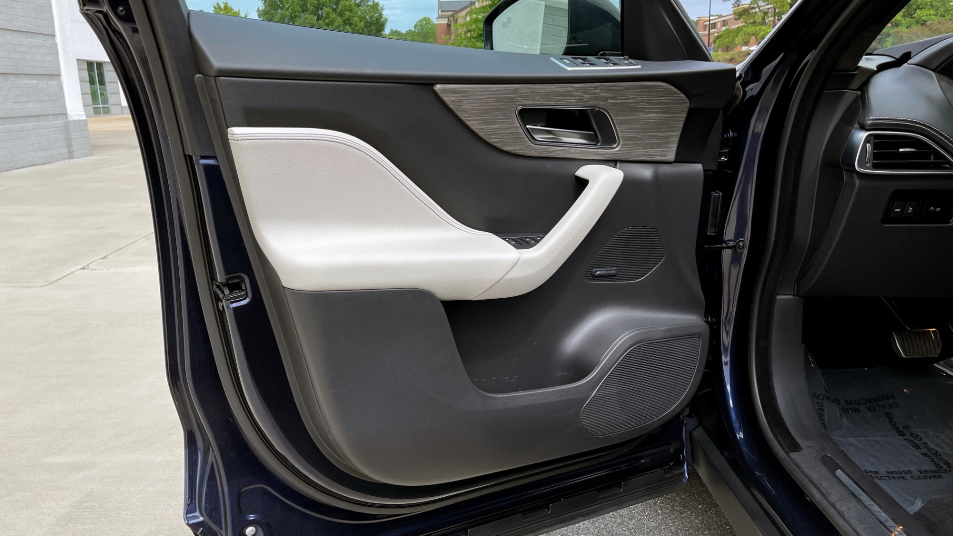 Used 2019 Jaguar F-PACE S / DRIVE PKG / BSA / HUD / BLACK EXT PKG / REARVIEW for sale $50,995 at Formula Imports in Charlotte NC 28227 25