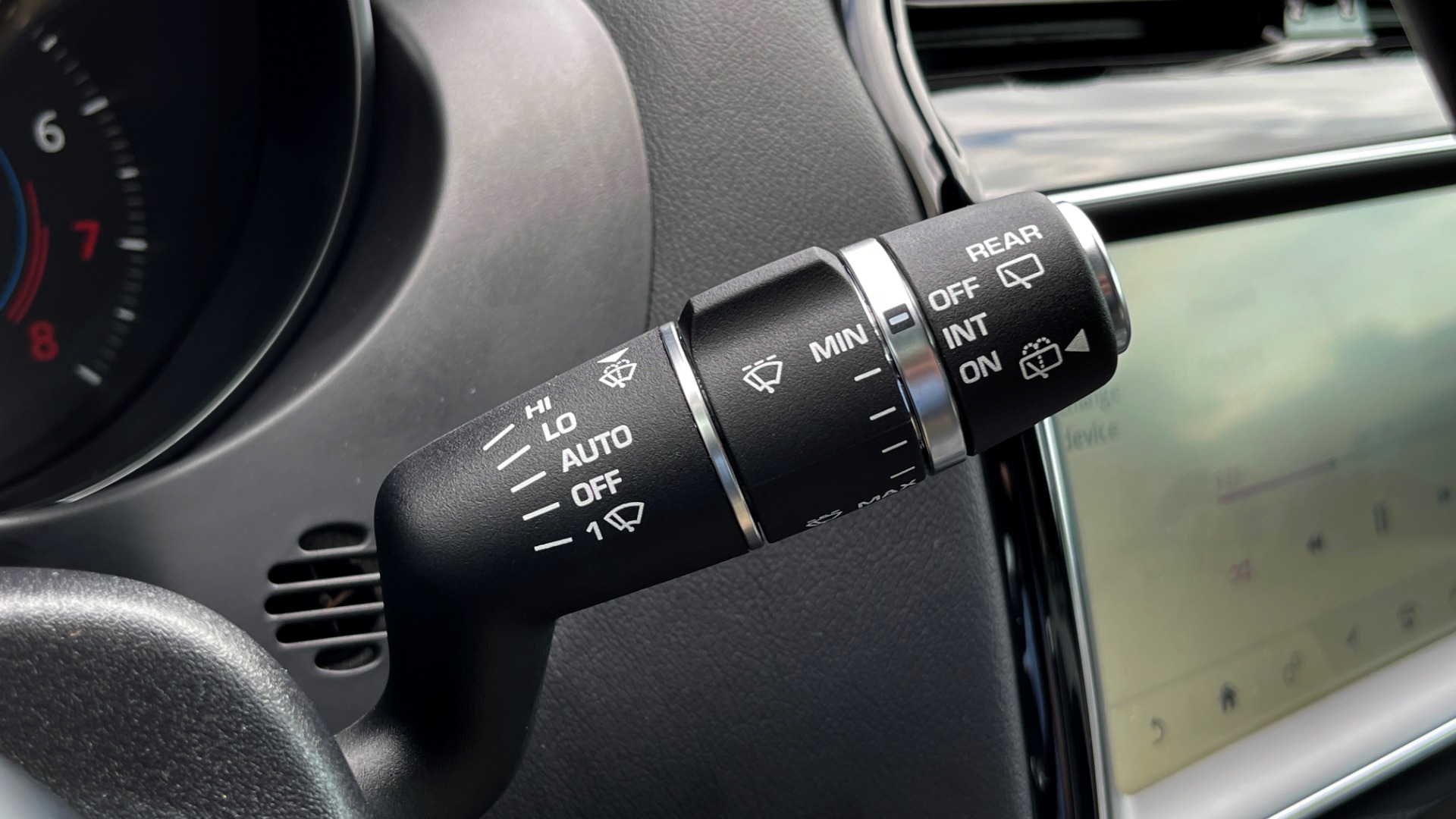 Used 2019 Jaguar F-PACE S / DRIVE PKG / BSA / HUD / BLACK EXT PKG / REARVIEW for sale $50,995 at Formula Imports in Charlotte NC 28227 35