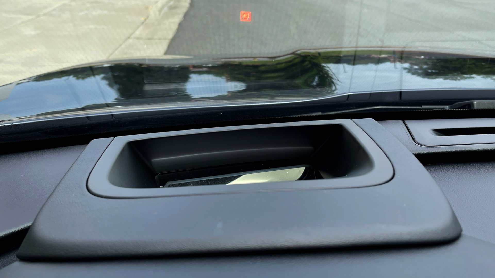 Used 2019 Jaguar F-PACE S / DRIVE PKG / BSA / HUD / BLACK EXT PKG / REARVIEW for sale $50,995 at Formula Imports in Charlotte NC 28227 38