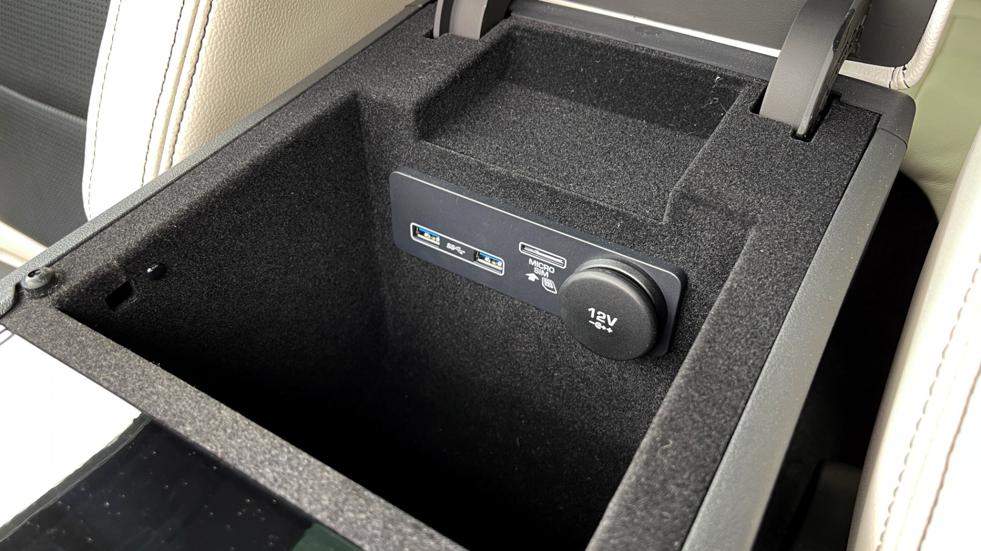 Used 2019 Jaguar F-PACE S for sale Sold at Formula Imports in Charlotte NC 28227 44
