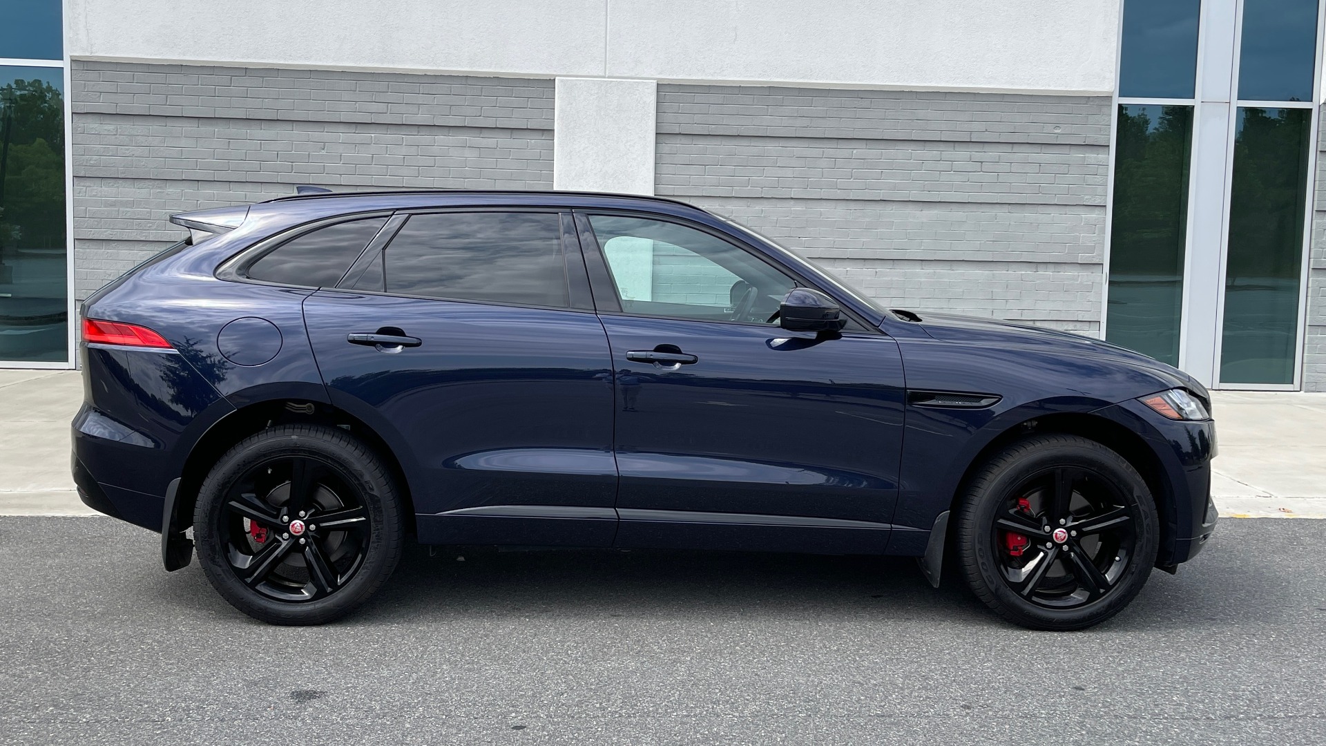 Used 2019 Jaguar F-PACE S for sale Sold at Formula Imports in Charlotte NC 28227 7