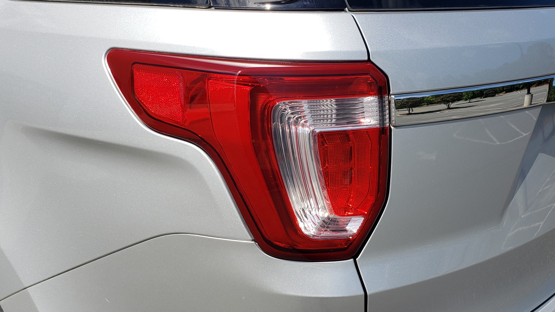 Used 2017 Ford EXPLORER 3.5L V6 / 6-SPD AUTO / BLIND SPOT MONITOR / 3-ROW / SYNC / REARVIEW for sale Sold at Formula Imports in Charlotte NC 28227 28