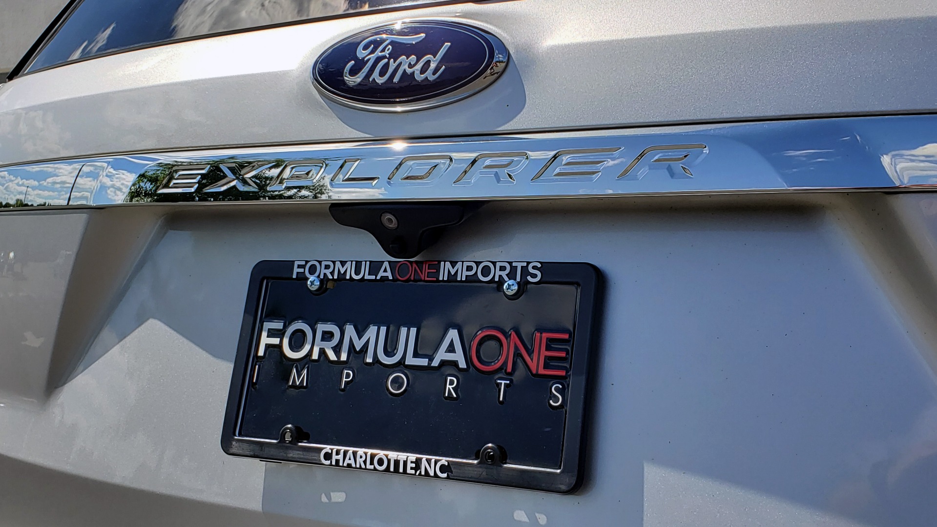 Used 2017 Ford EXPLORER 3.5L V6 / 6-SPD AUTO / BLIND SPOT MONITOR / 3-ROW / SYNC / REARVIEW for sale Sold at Formula Imports in Charlotte NC 28227 30