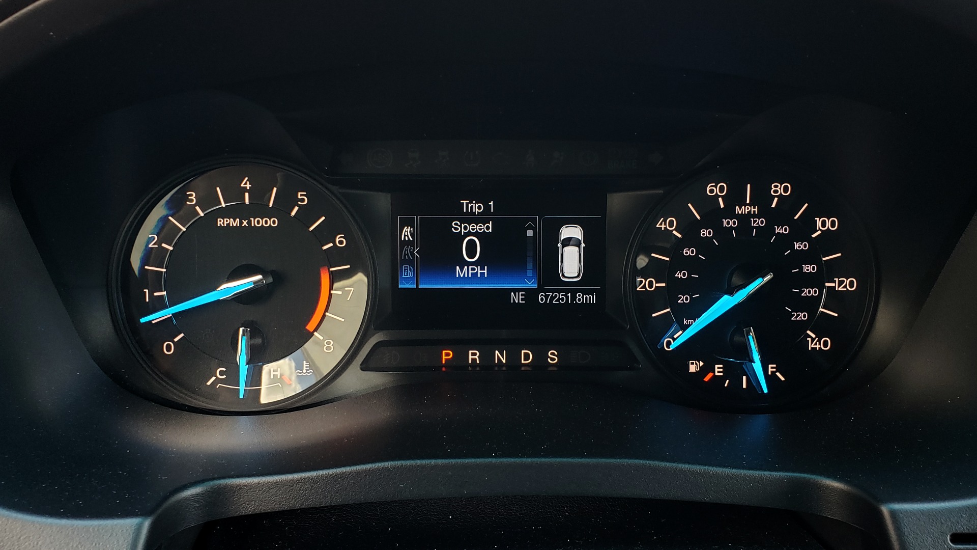 Used 2017 Ford EXPLORER 3.5L V6 / 6-SPD AUTO / BLIND SPOT MONITOR / 3-ROW / SYNC / REARVIEW for sale Sold at Formula Imports in Charlotte NC 28227 39